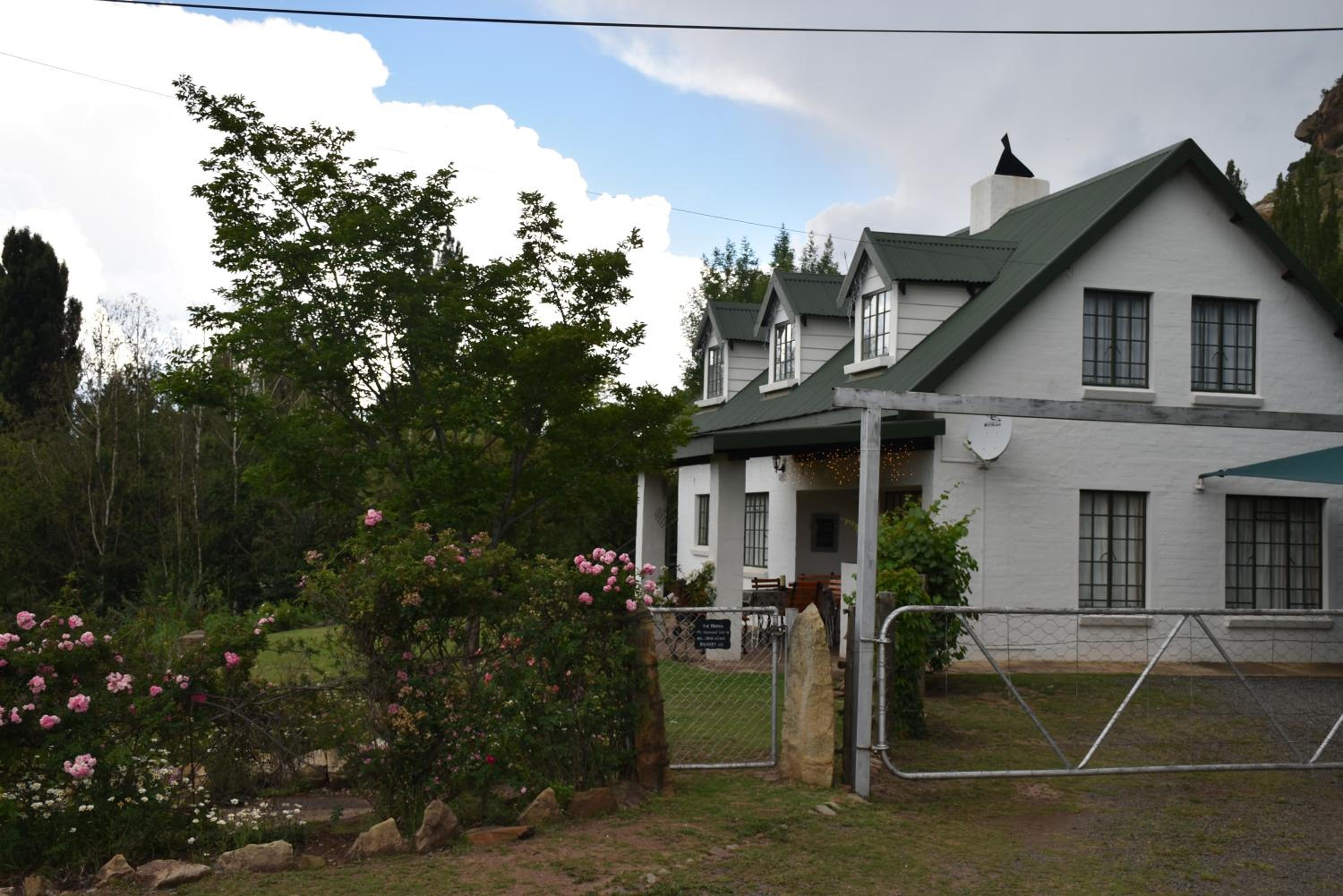 Hillside Cottage view 4