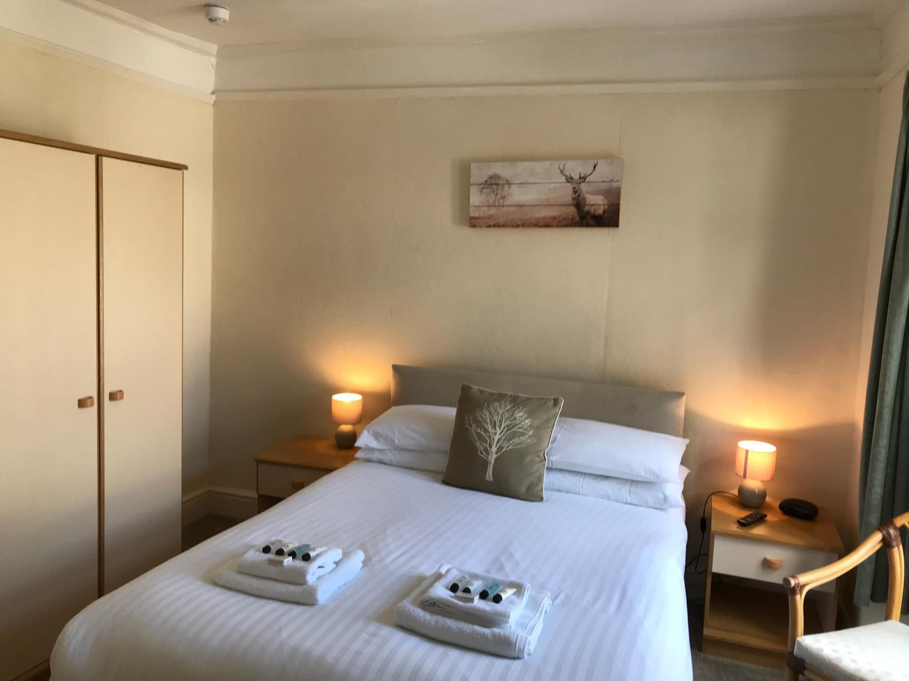 Lynton Vacations - The Crown Hotel - Property Image 43