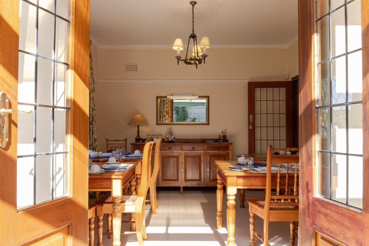 Knightsbury Guest House