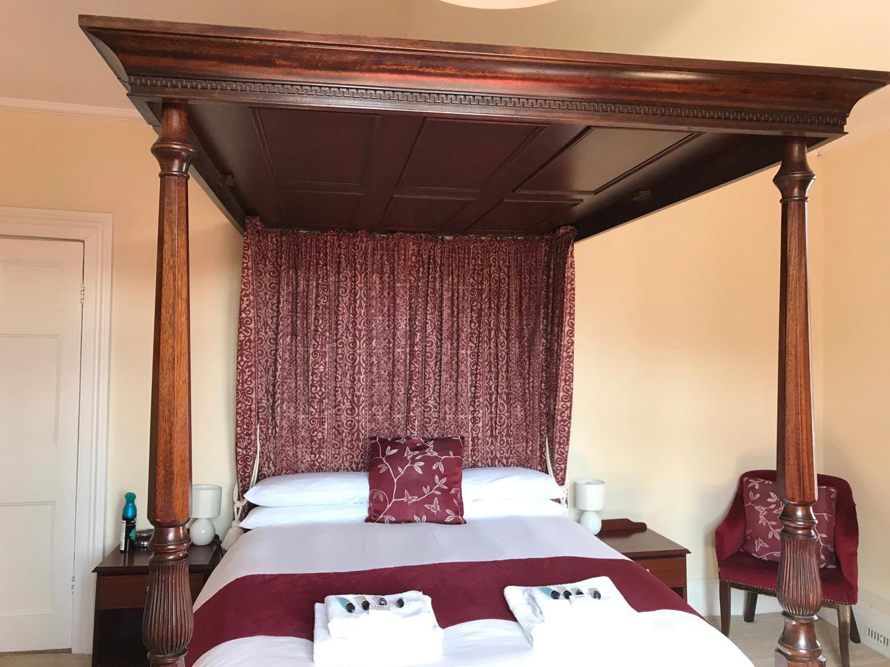 Lynton Vacations - The Crown Hotel - Property Image 38