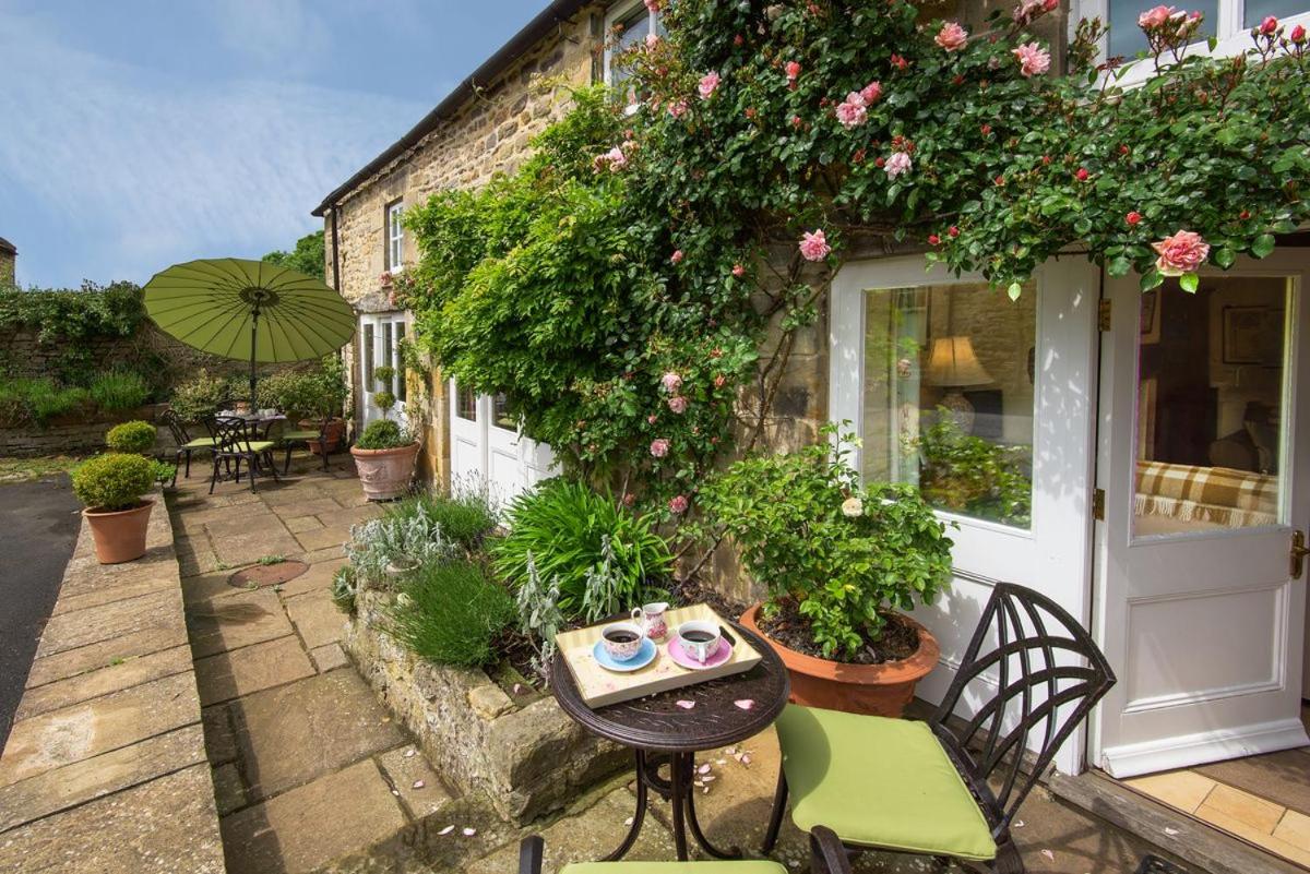 Middle Cottage Southlands Farm view 3
