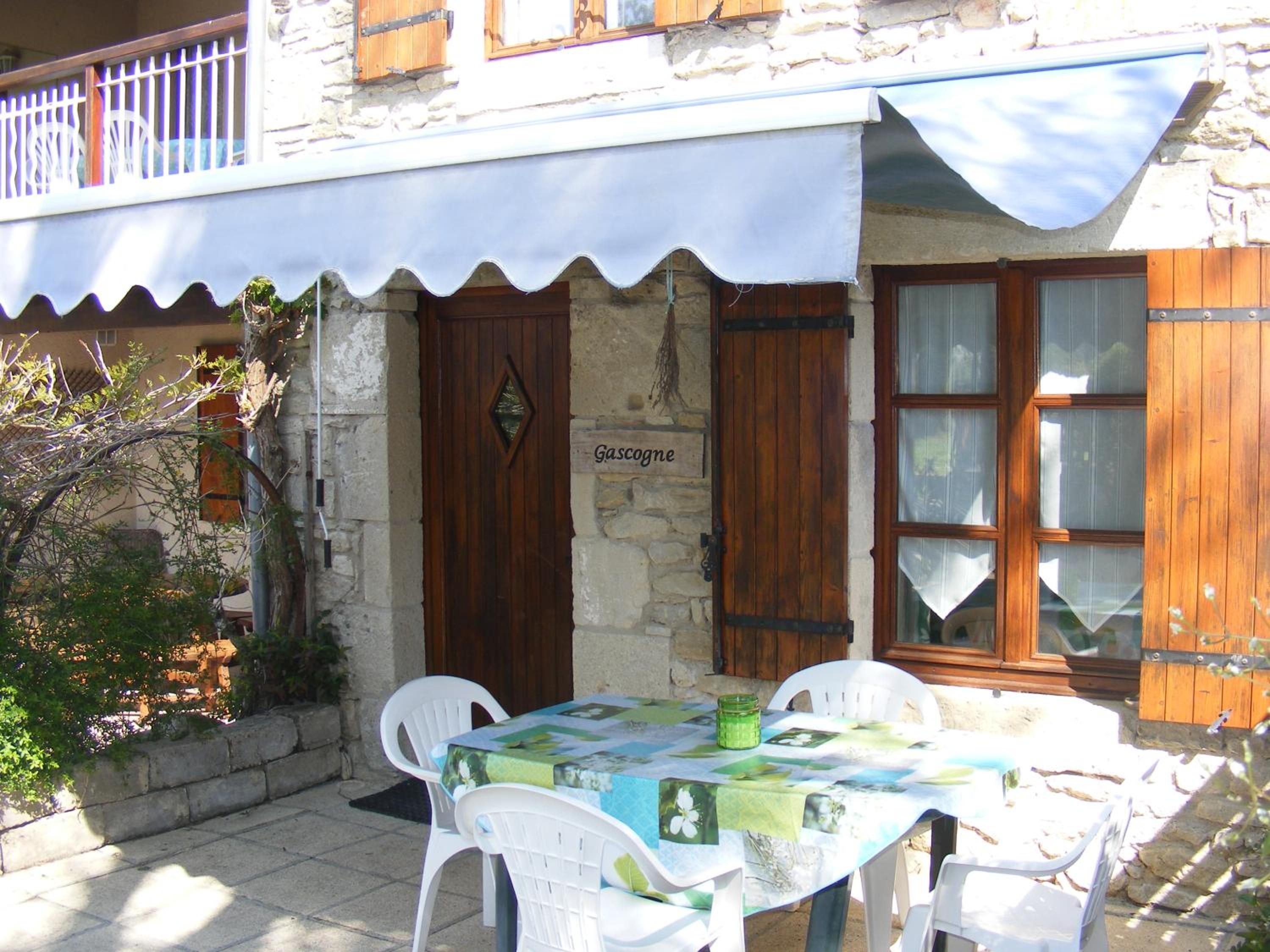 Photo 8