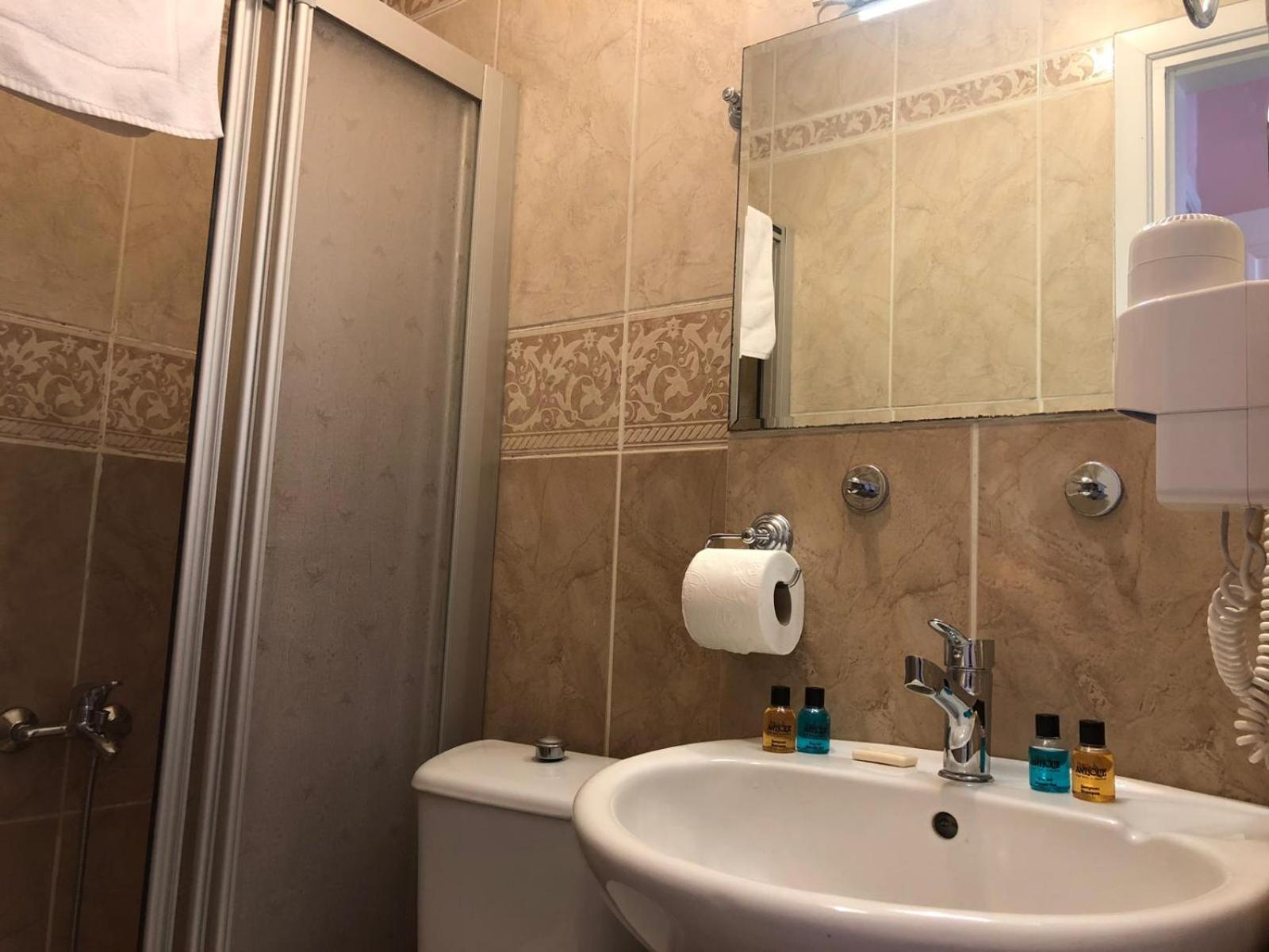 Hotel Antique - Image 93