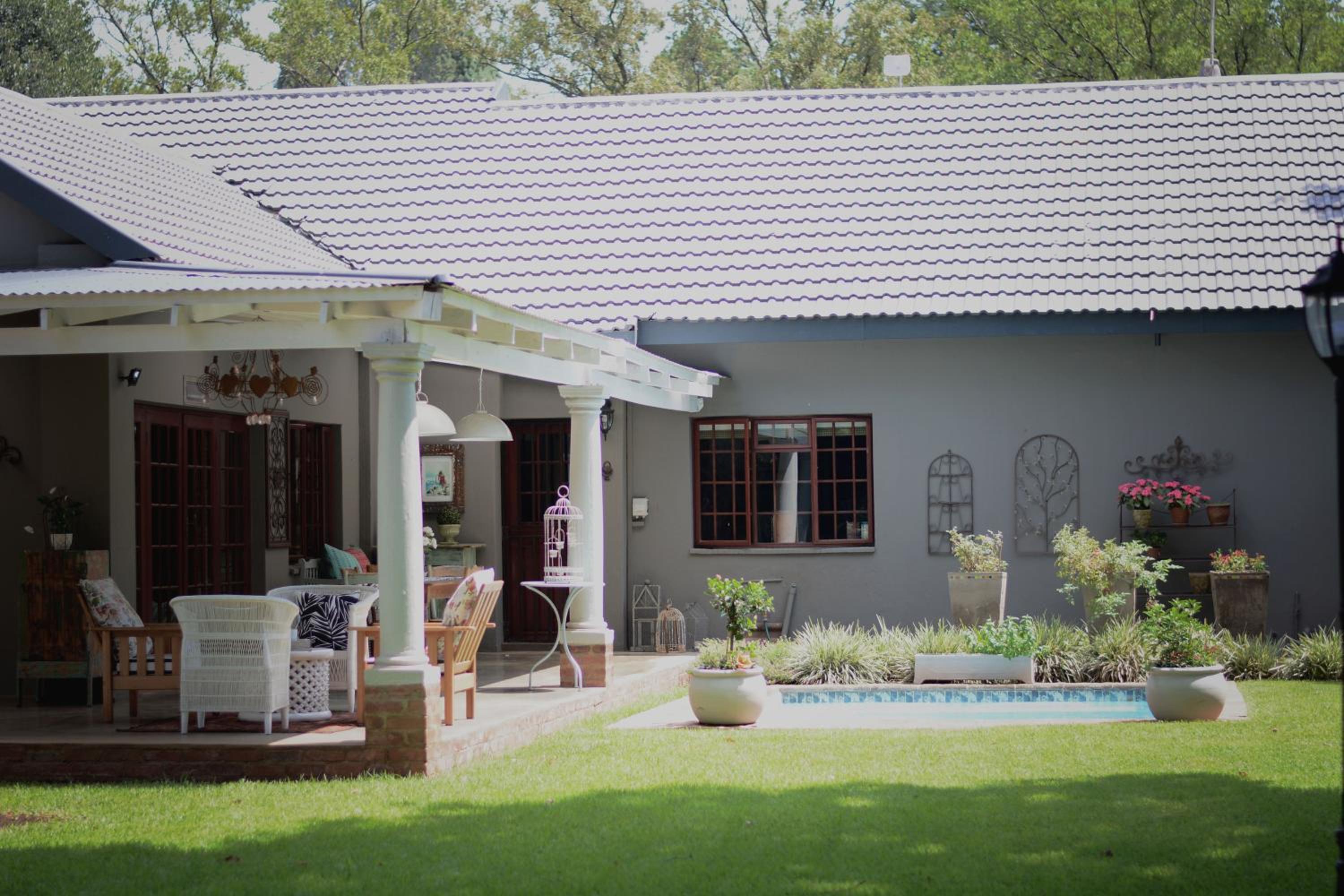 Dancing River Guesthouse view 2