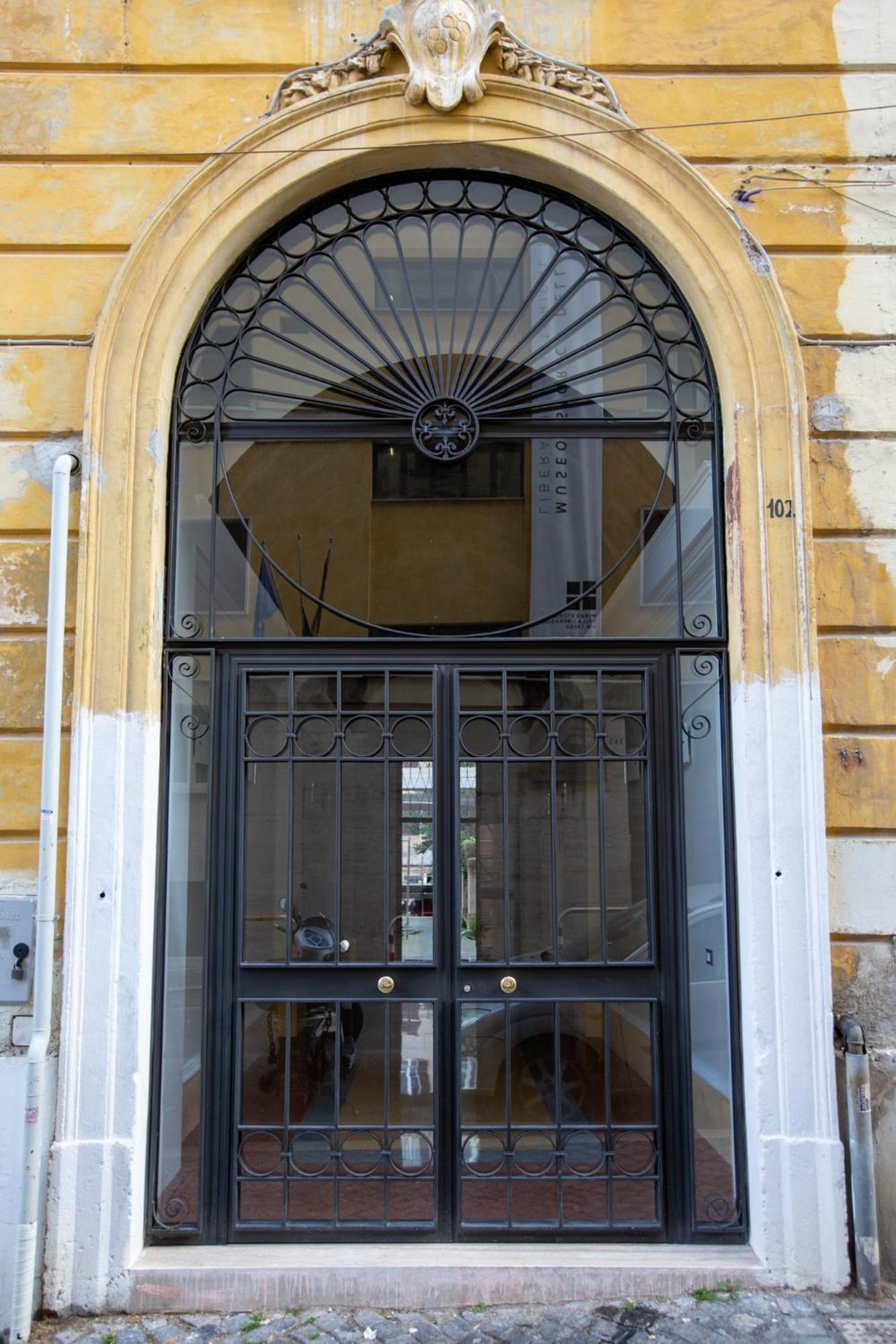 Tasso Street 102