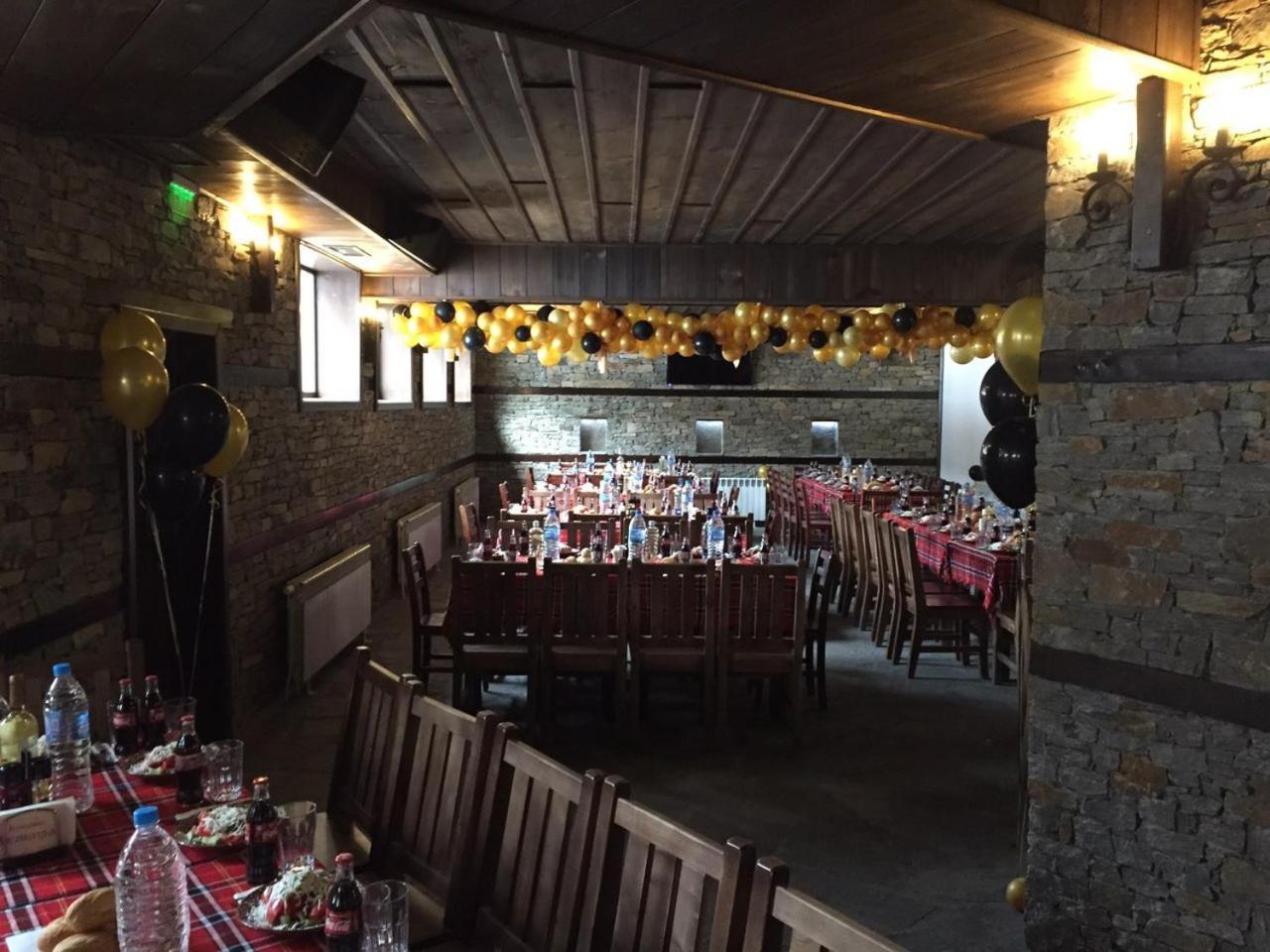 restaurant