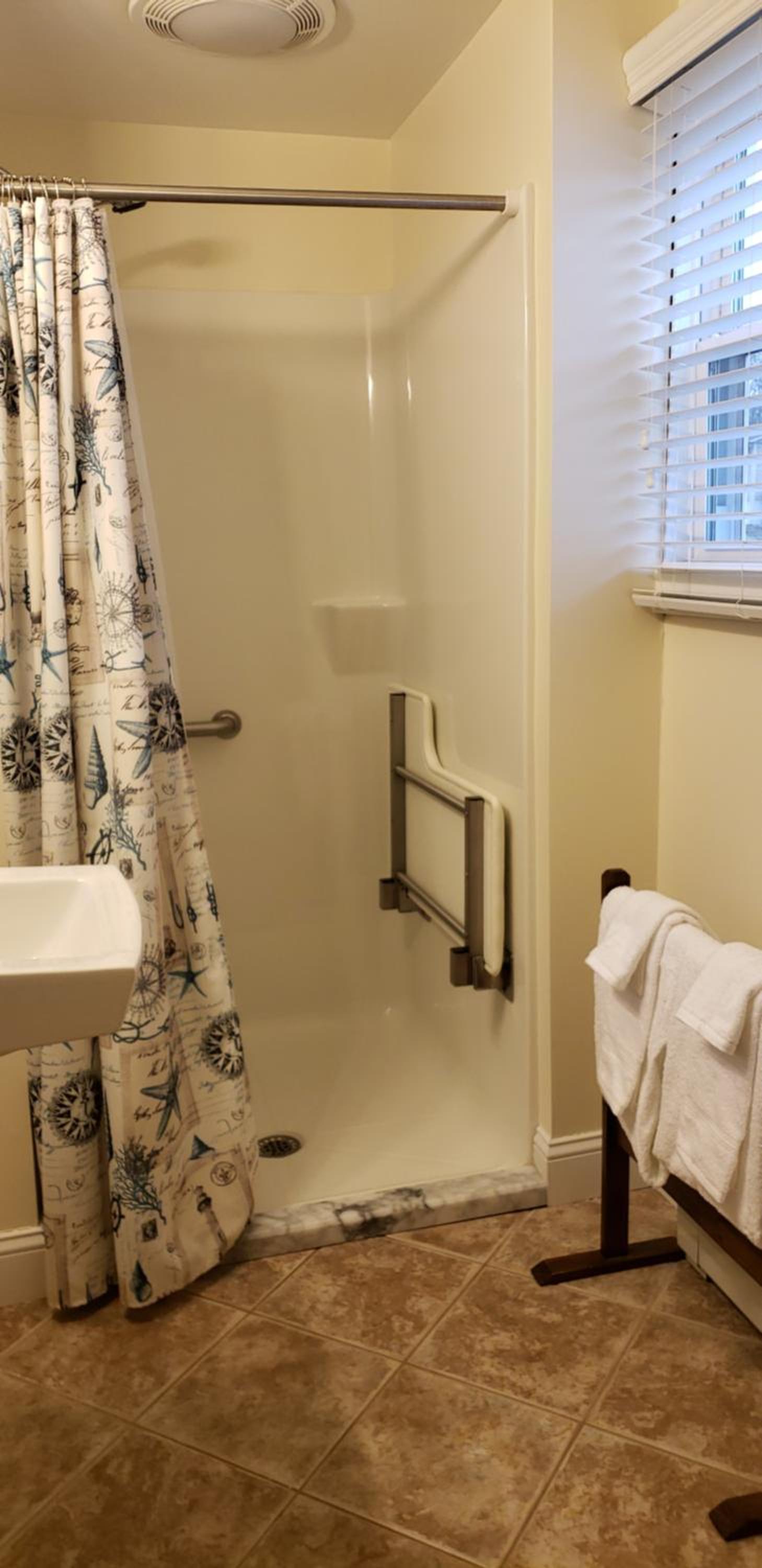 Elmere House Bed & Breakfast