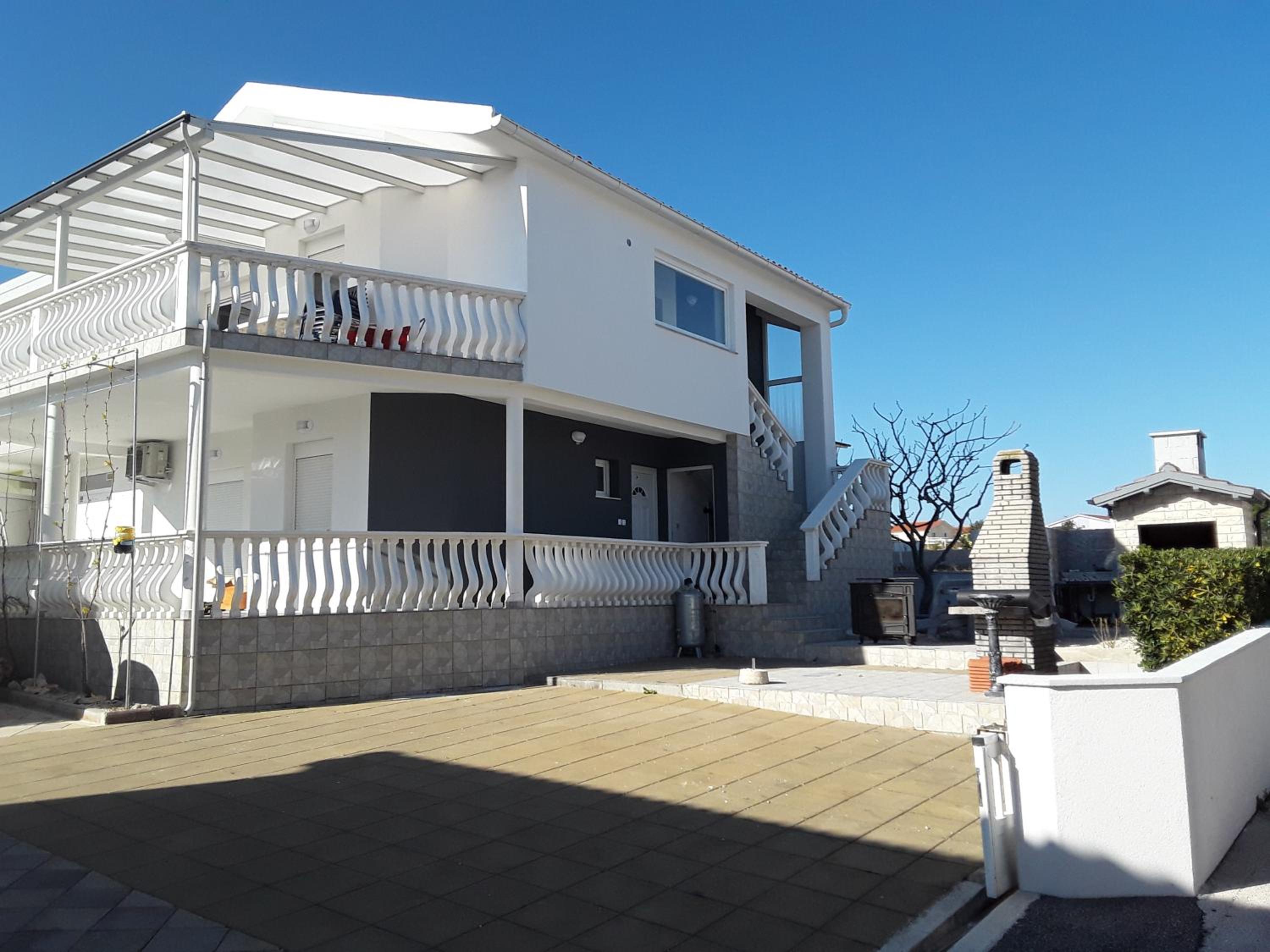 Apartmani Mimi Vir