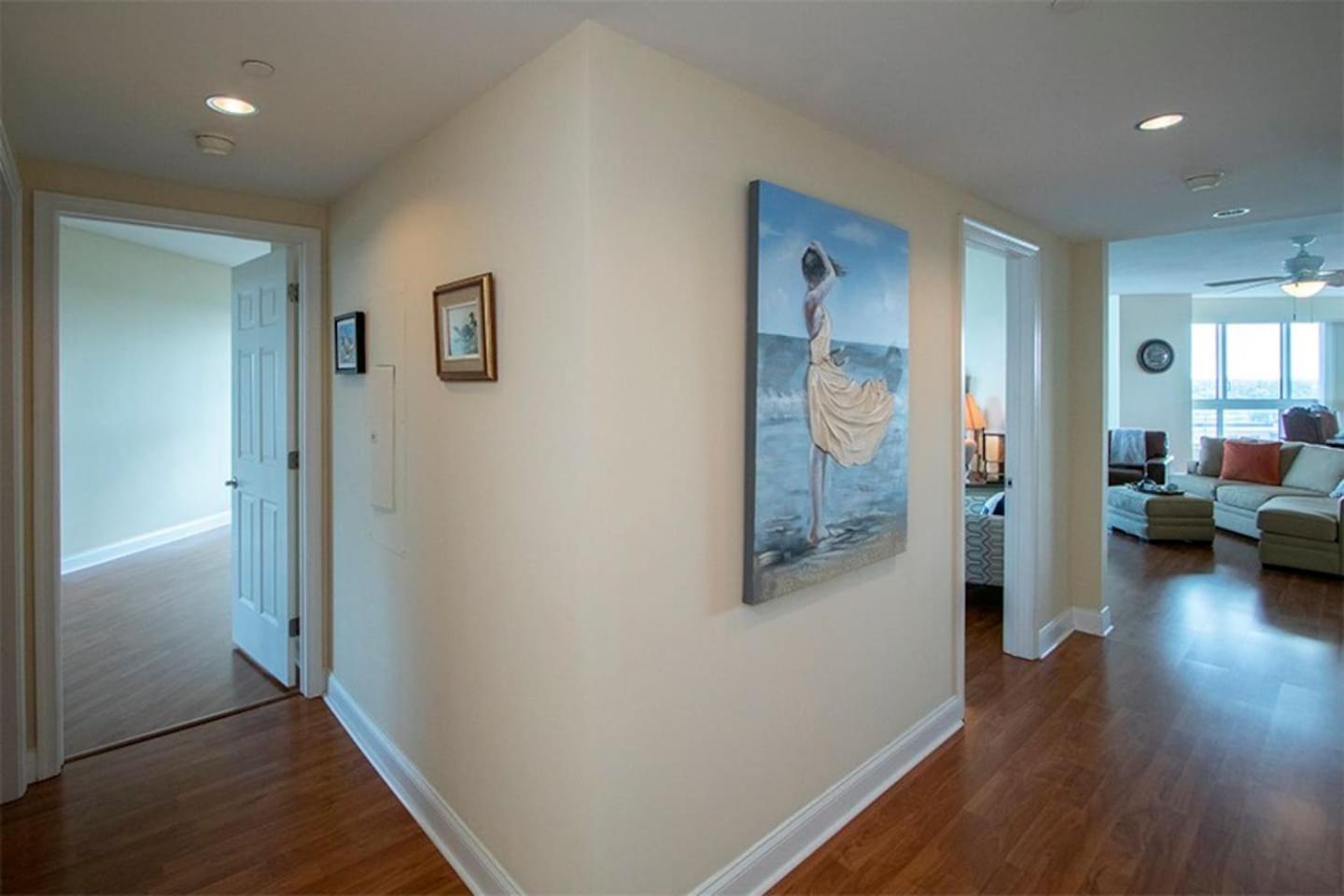 Riverfront Luxury Stunning Views & Top Amenities view 3