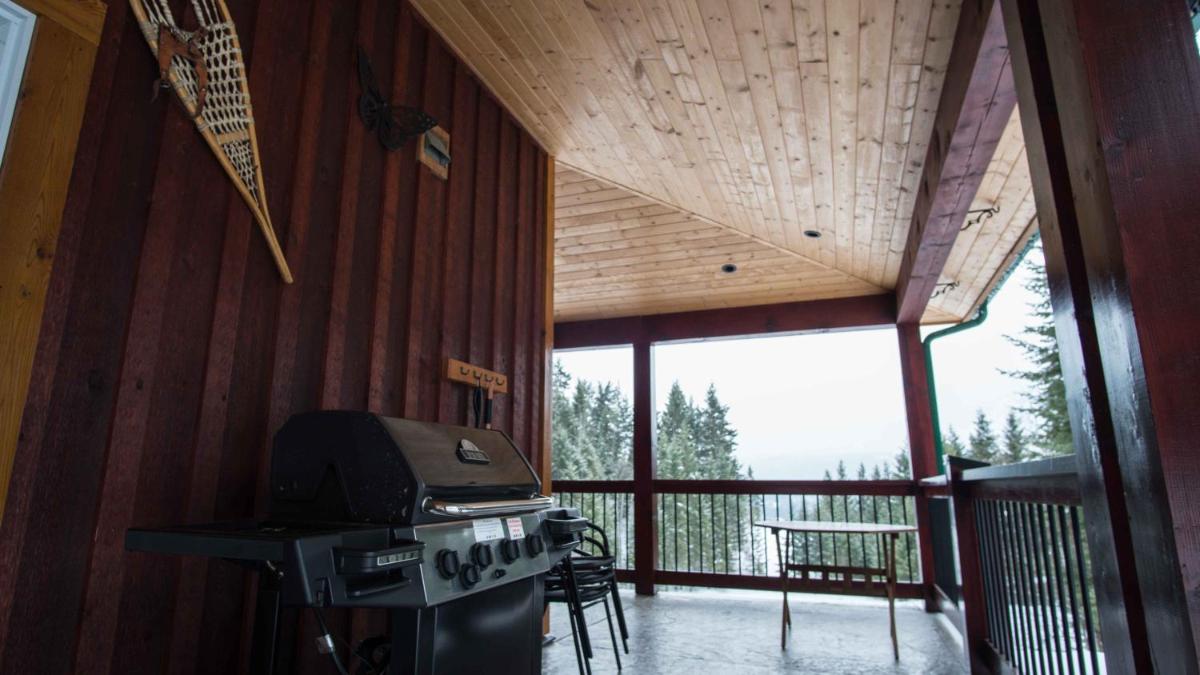 Golden Vacations - Cedar House Restaurant  Chalets - Property Image 40