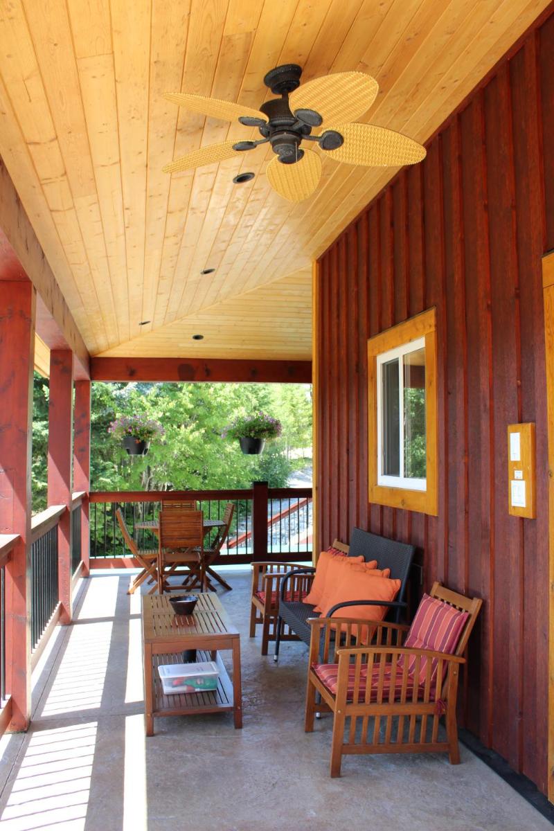 Golden Vacations - Cedar House Restaurant  Chalets - Property Image 4