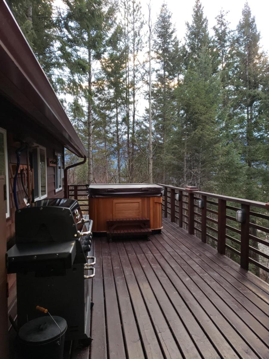 Golden Vacations - Cedar House Restaurant  Chalets - Property Image 6