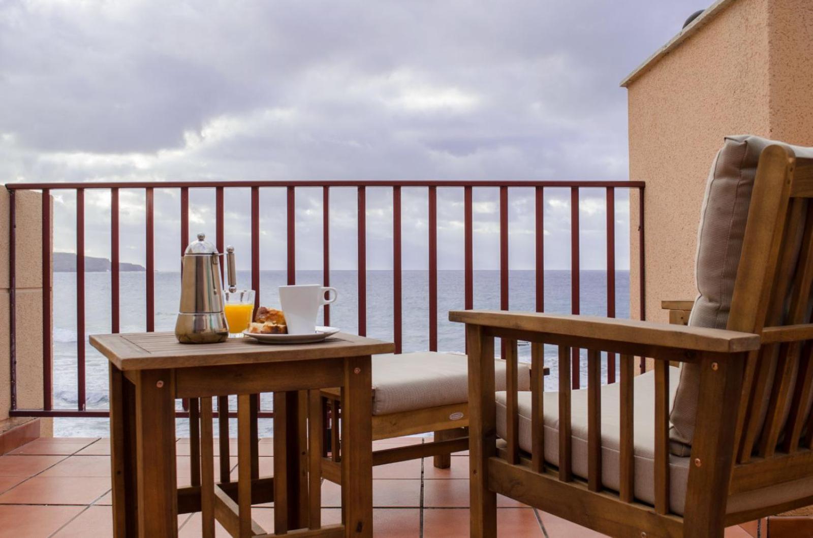LivingtheOcean & Big Terrace view 4