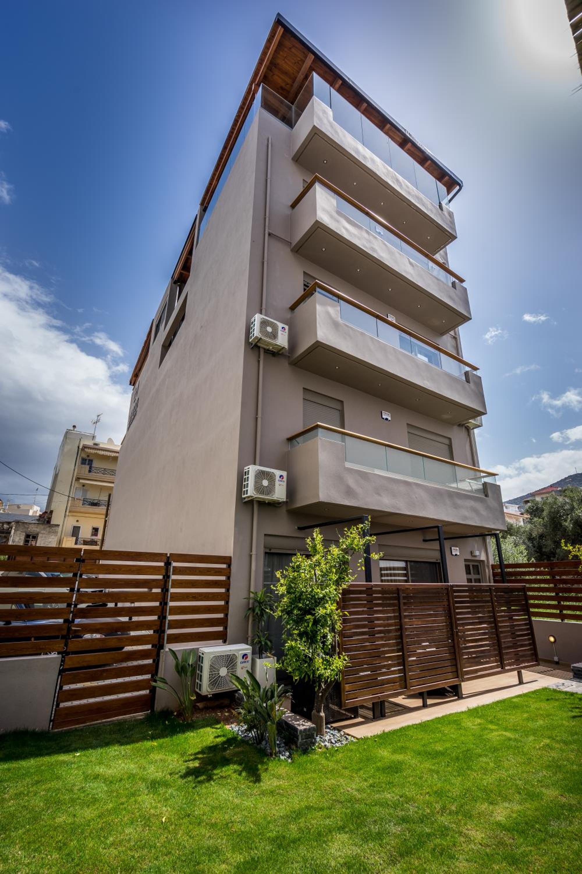 Hotel Lemar Luxury Apartments - Image 1