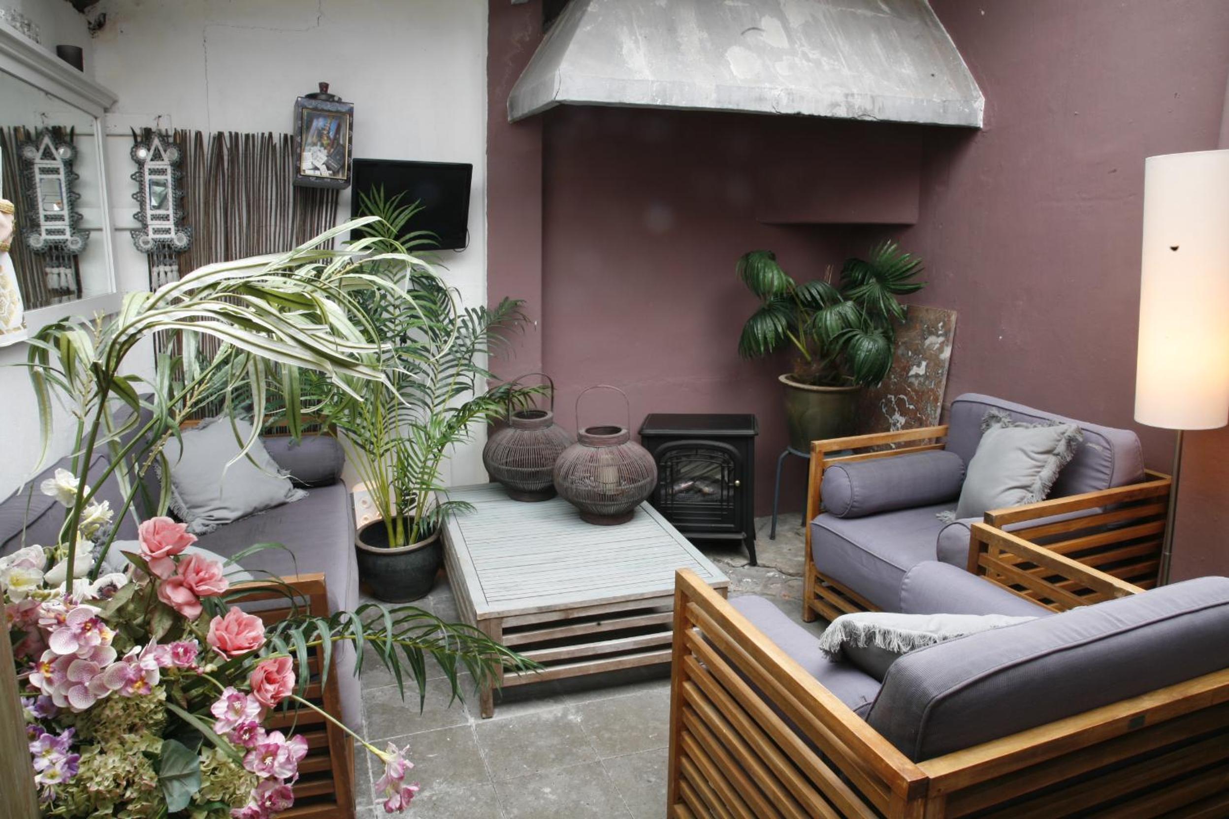 lounge