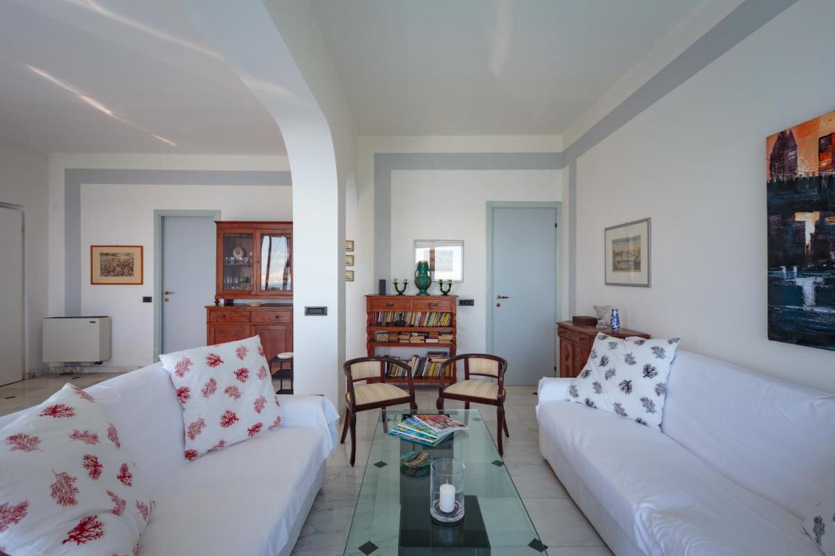 Casa Emily view 3