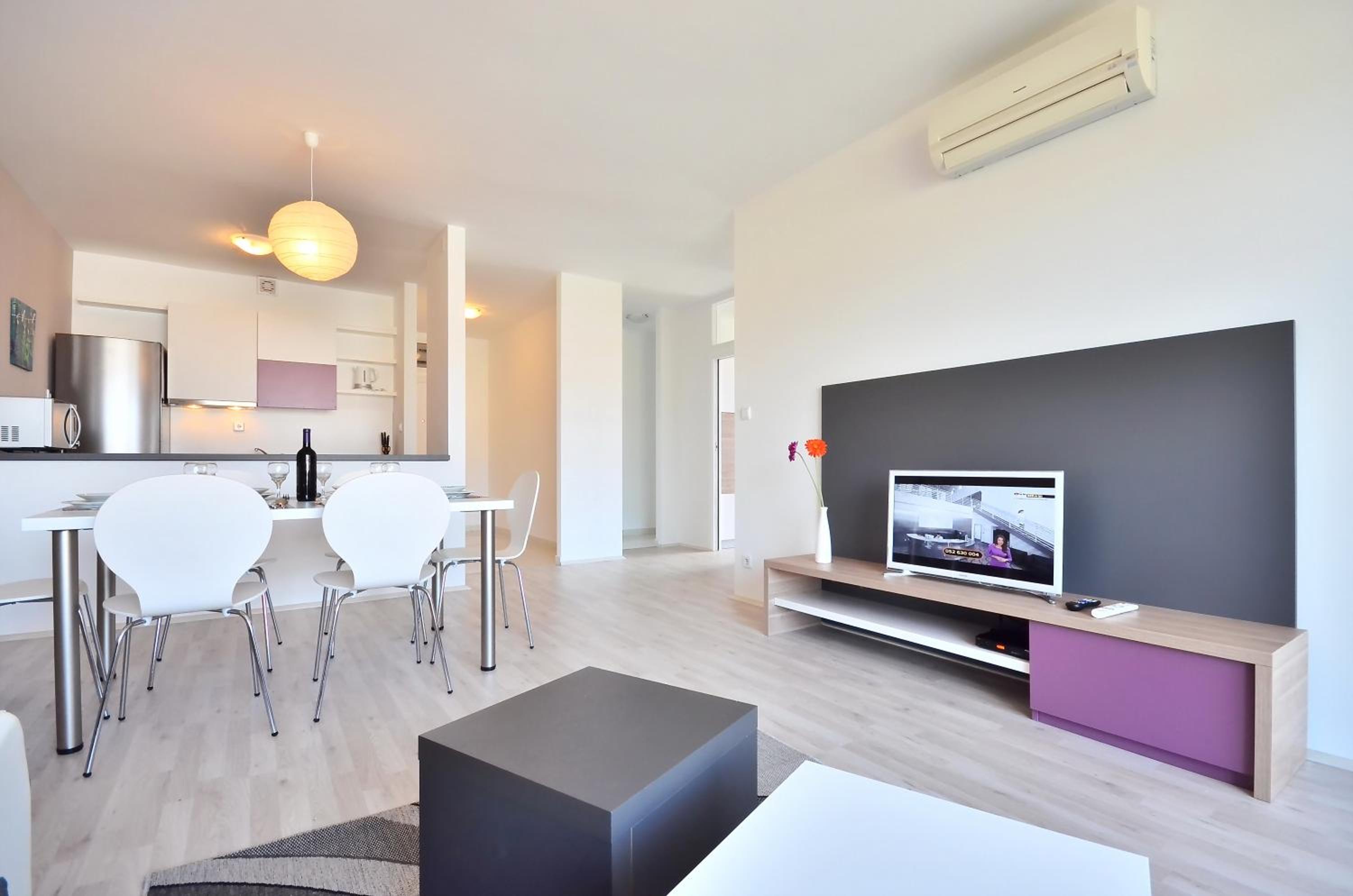 Bretia Apartments