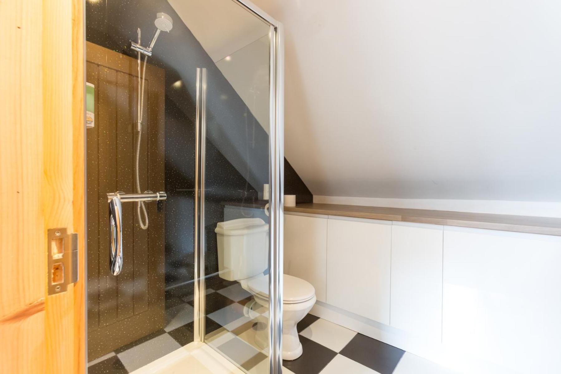 Bamse Self-Catering Ensuite Rooms with Shared Kitchen