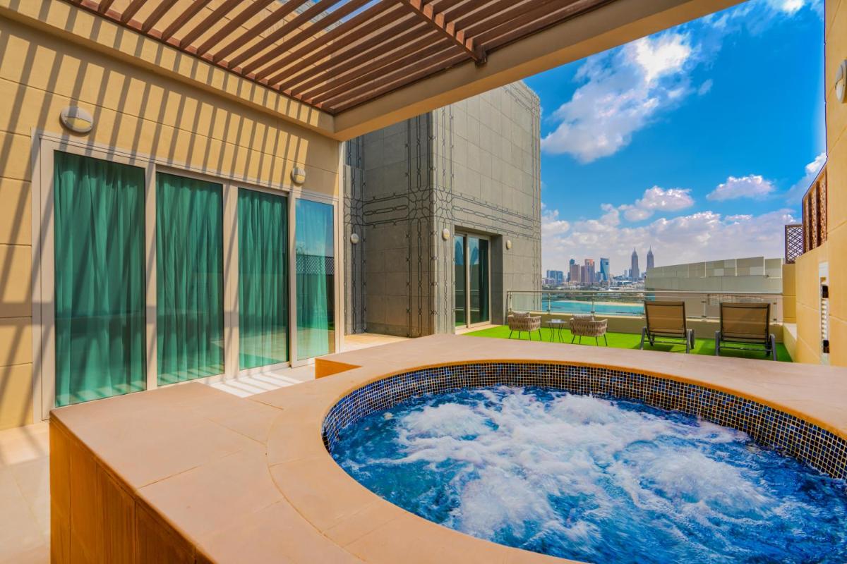 Jacuzzi