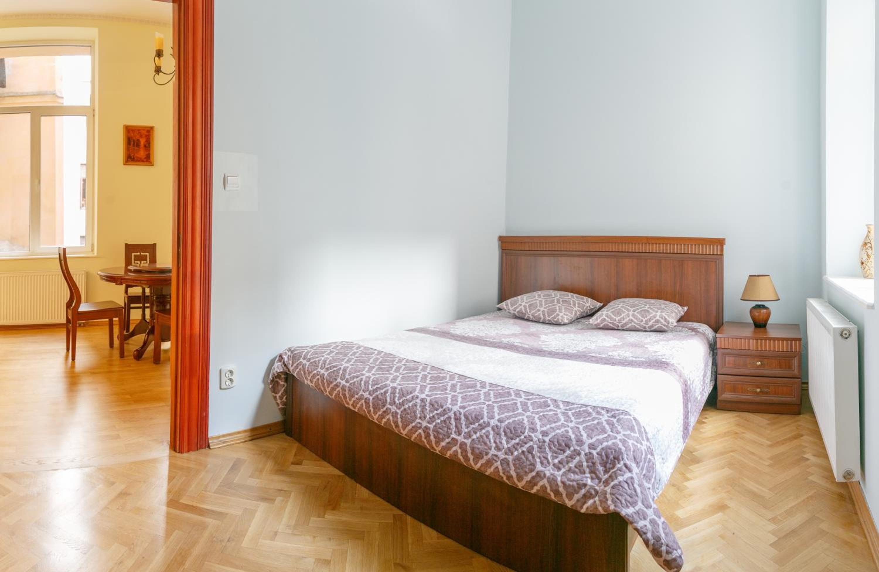 Grand Lviv Apartment I (1 of 3) view 4