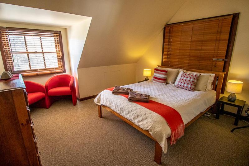 Gold Mine Guest House and Cafe