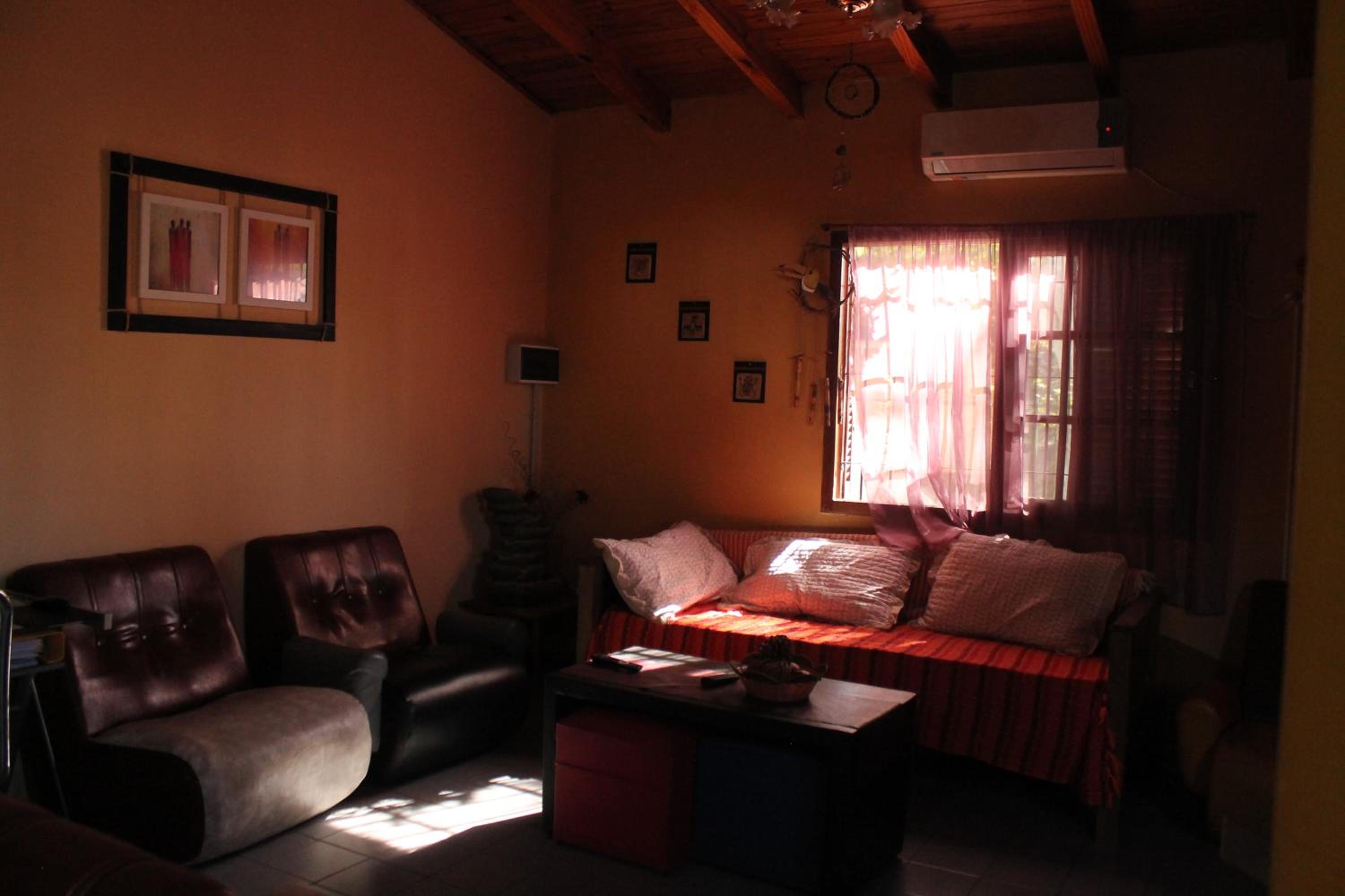 Hostel Rogupani