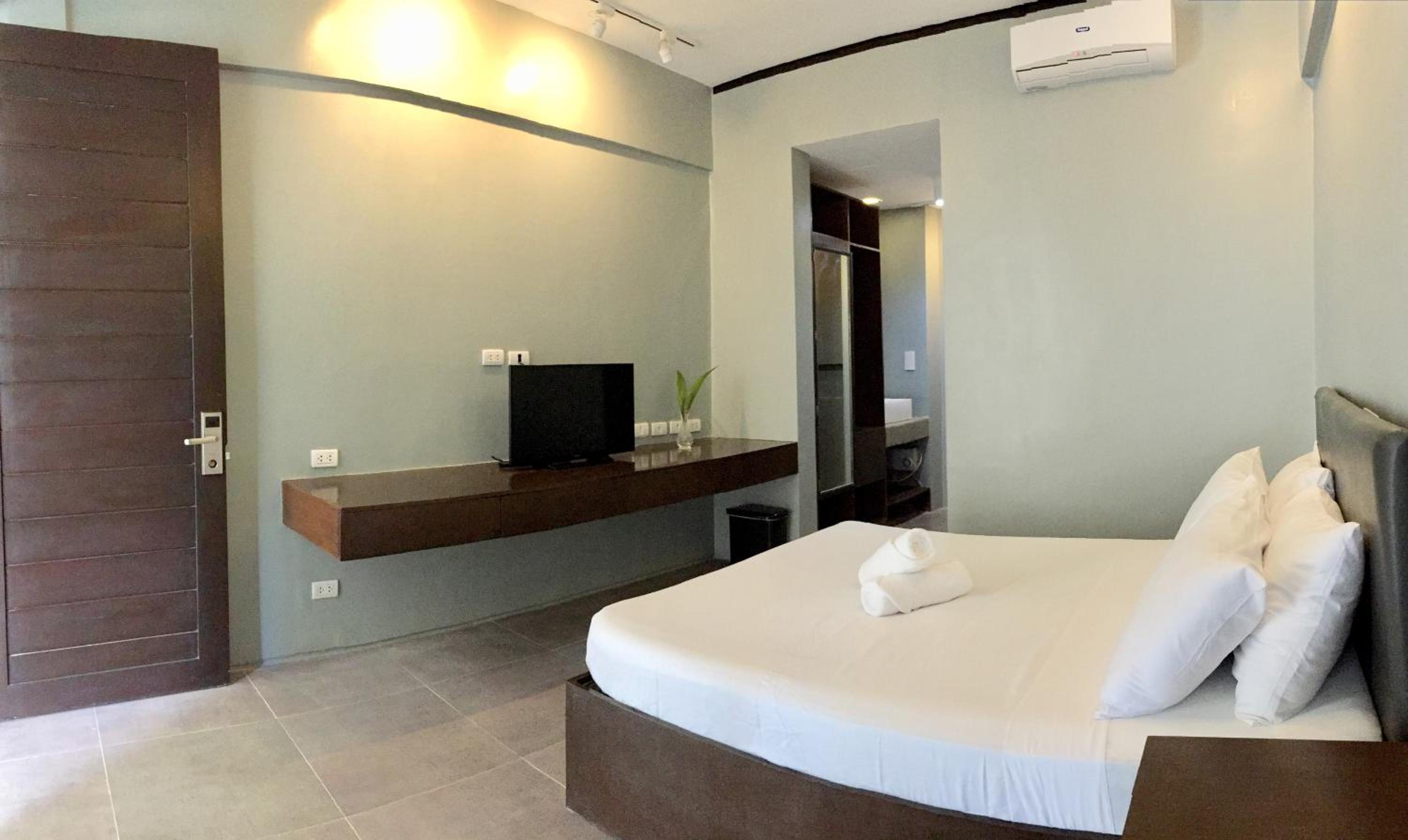 Seabird International Resort