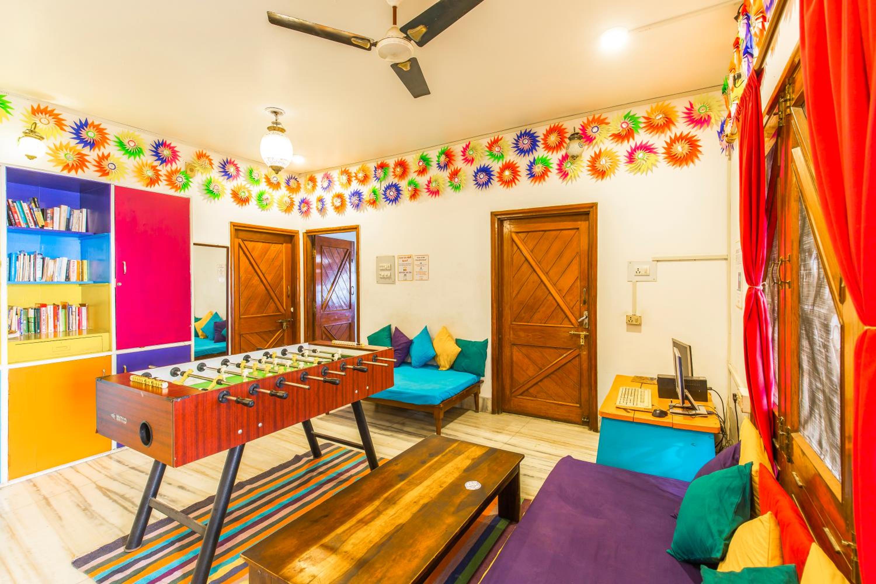 goSTOPS Lite Varanasi