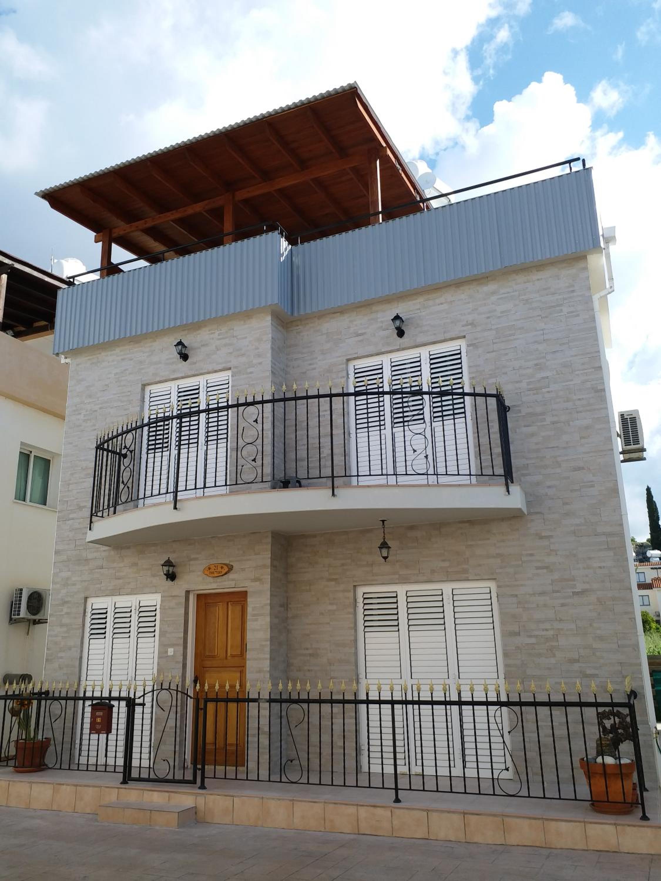 Villa in Universal view 2