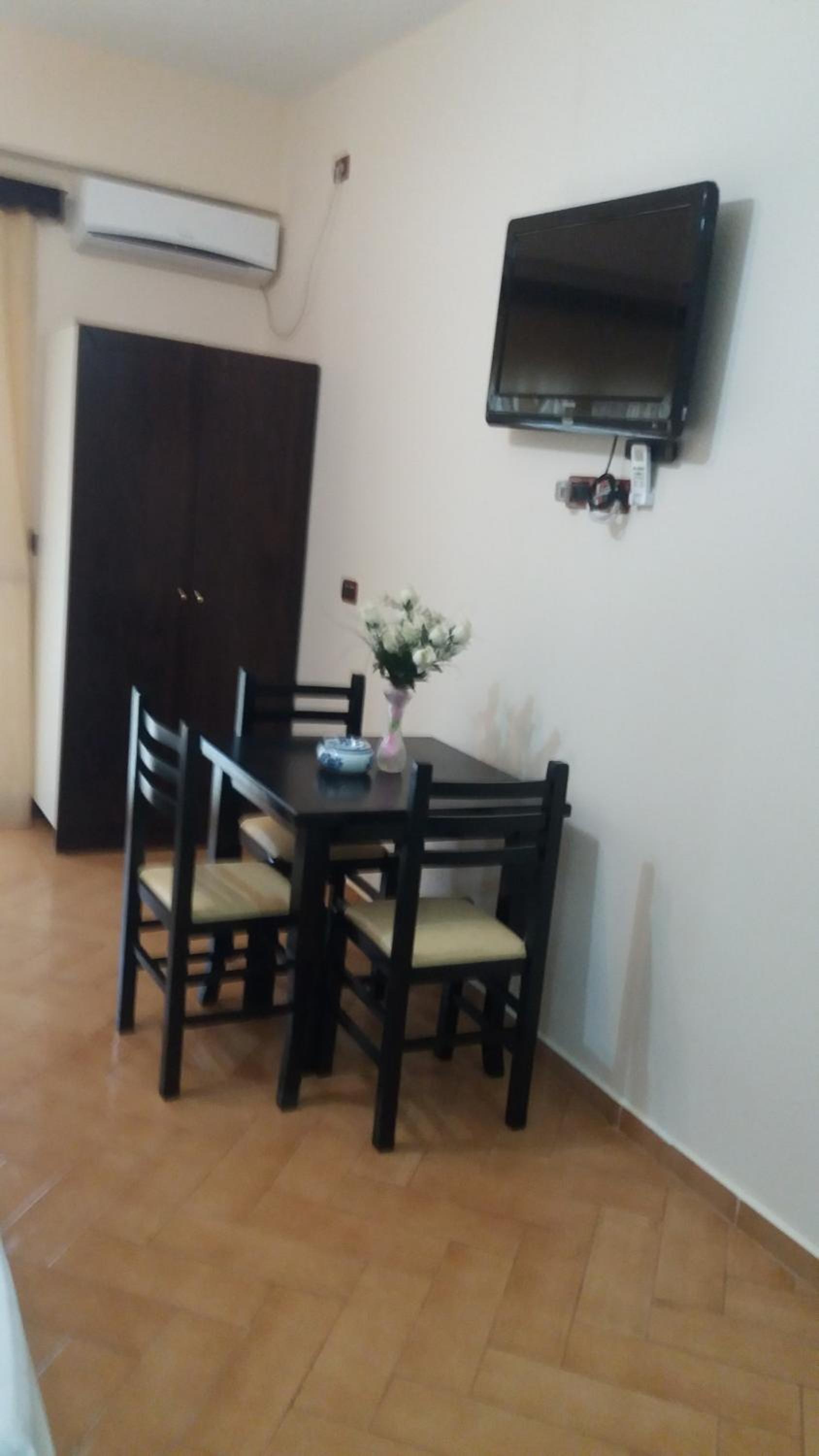 Vila Zeqo Muka 1