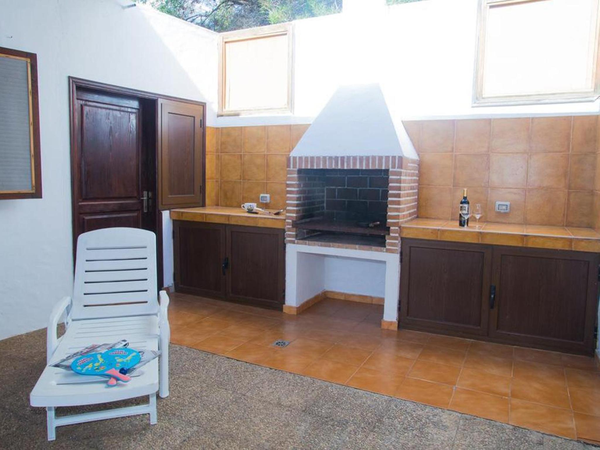 2BR Beach House - Solarium & Shower Terrace - 12 view 5