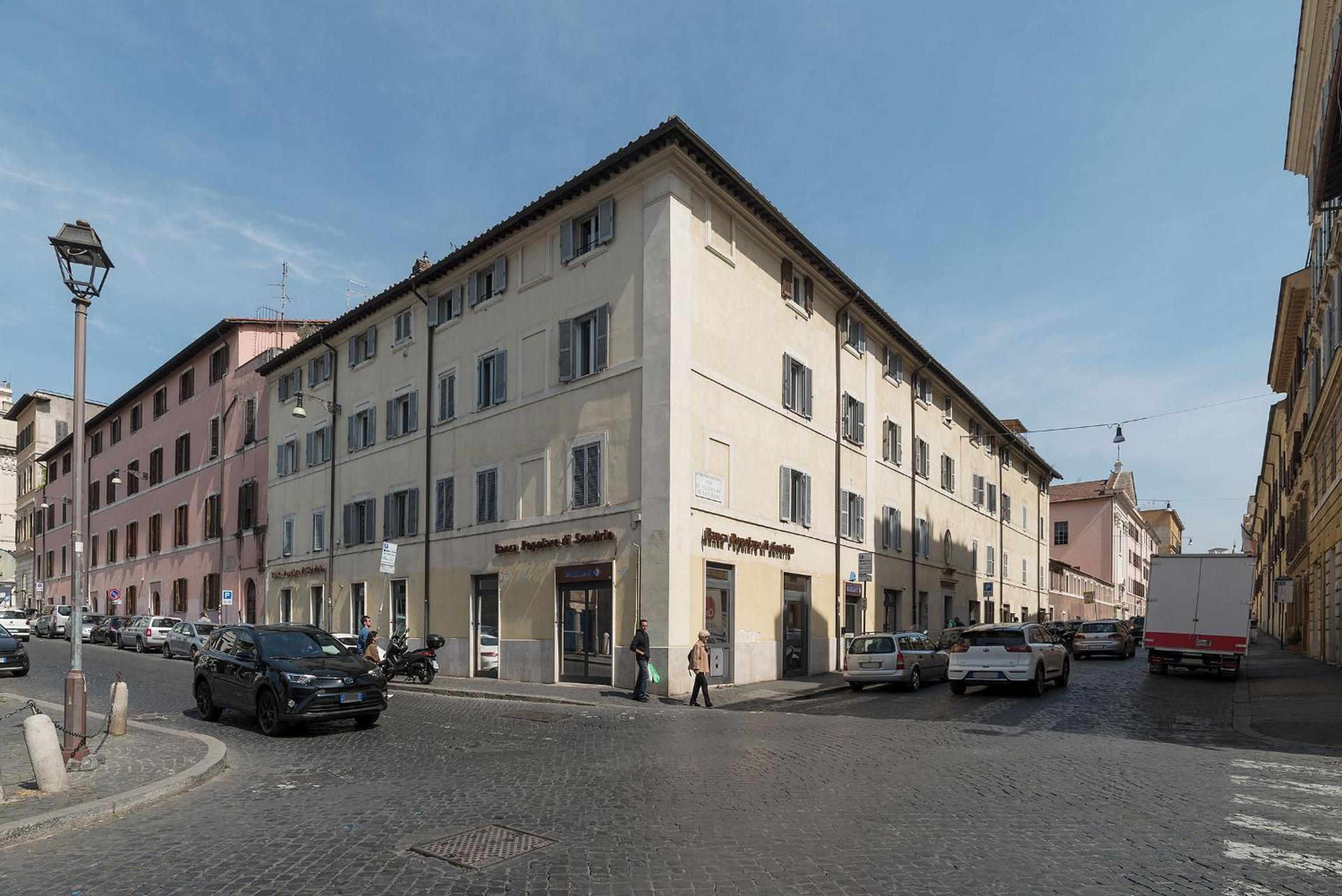 GuestHost - Colosseo & San Clemente Cozy Flat