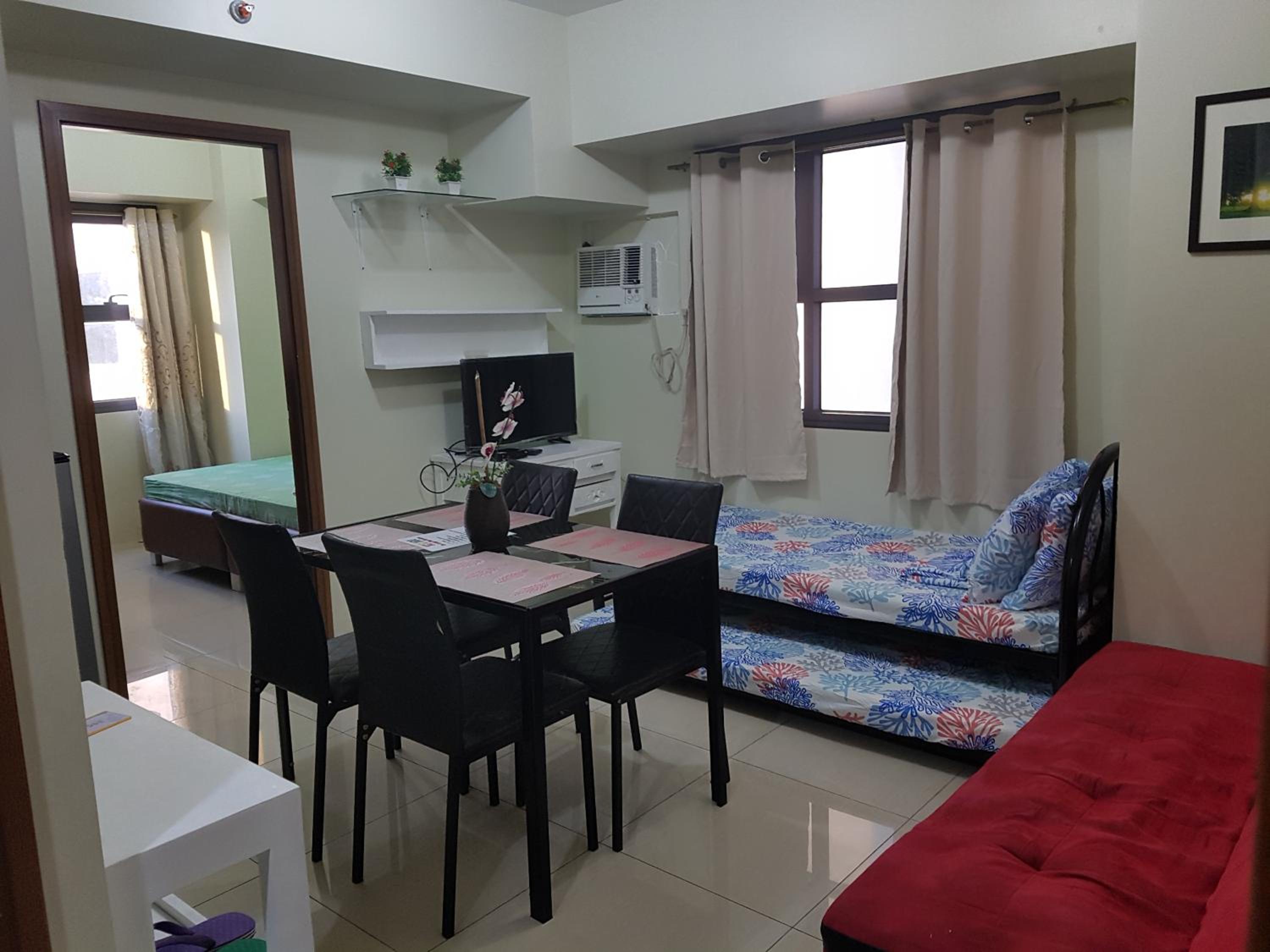 KC 1-Bedroom 2 at Horizon 101 Cebu view 2