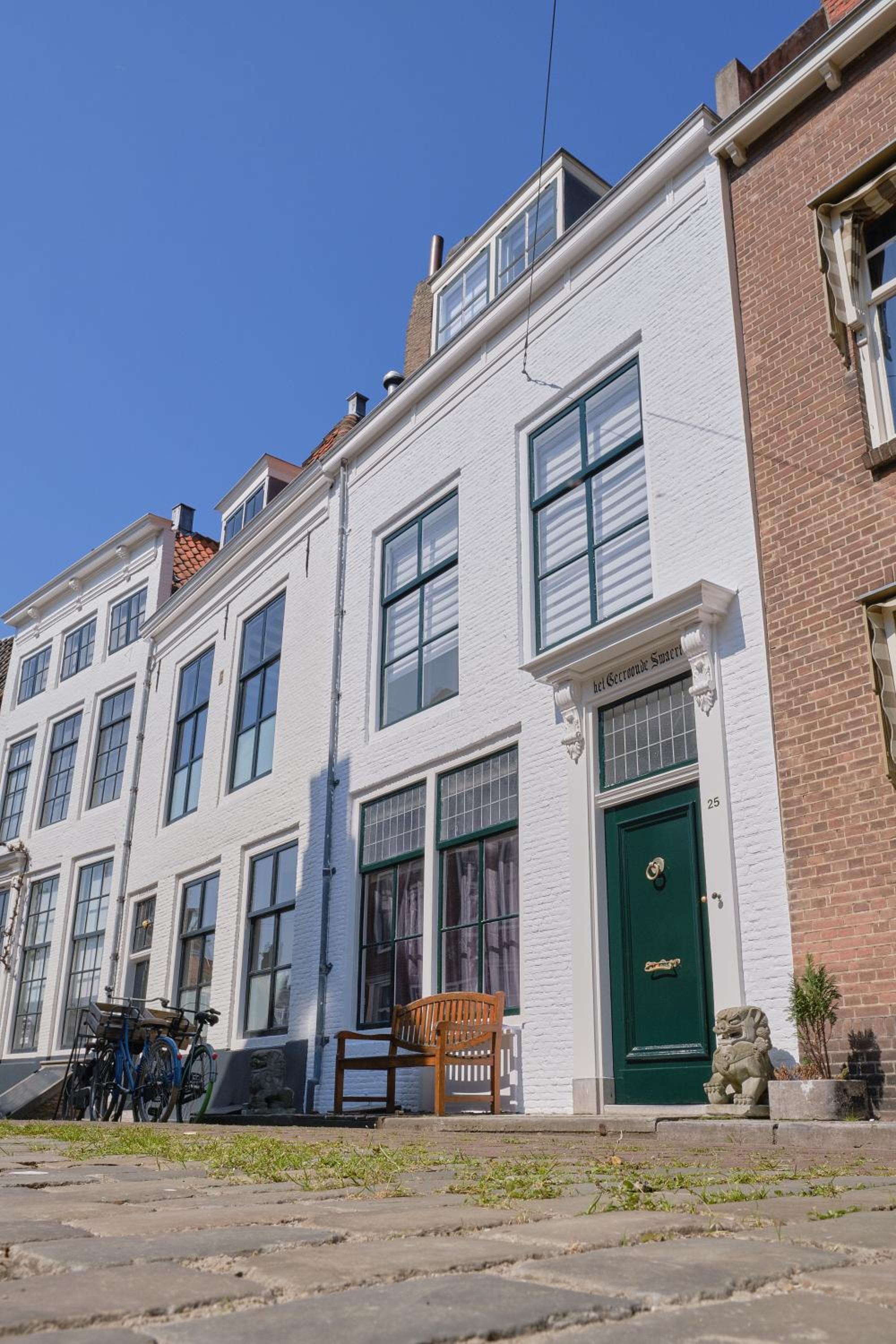 Hotel Het Gecroonde Swaert B&B - Image 1