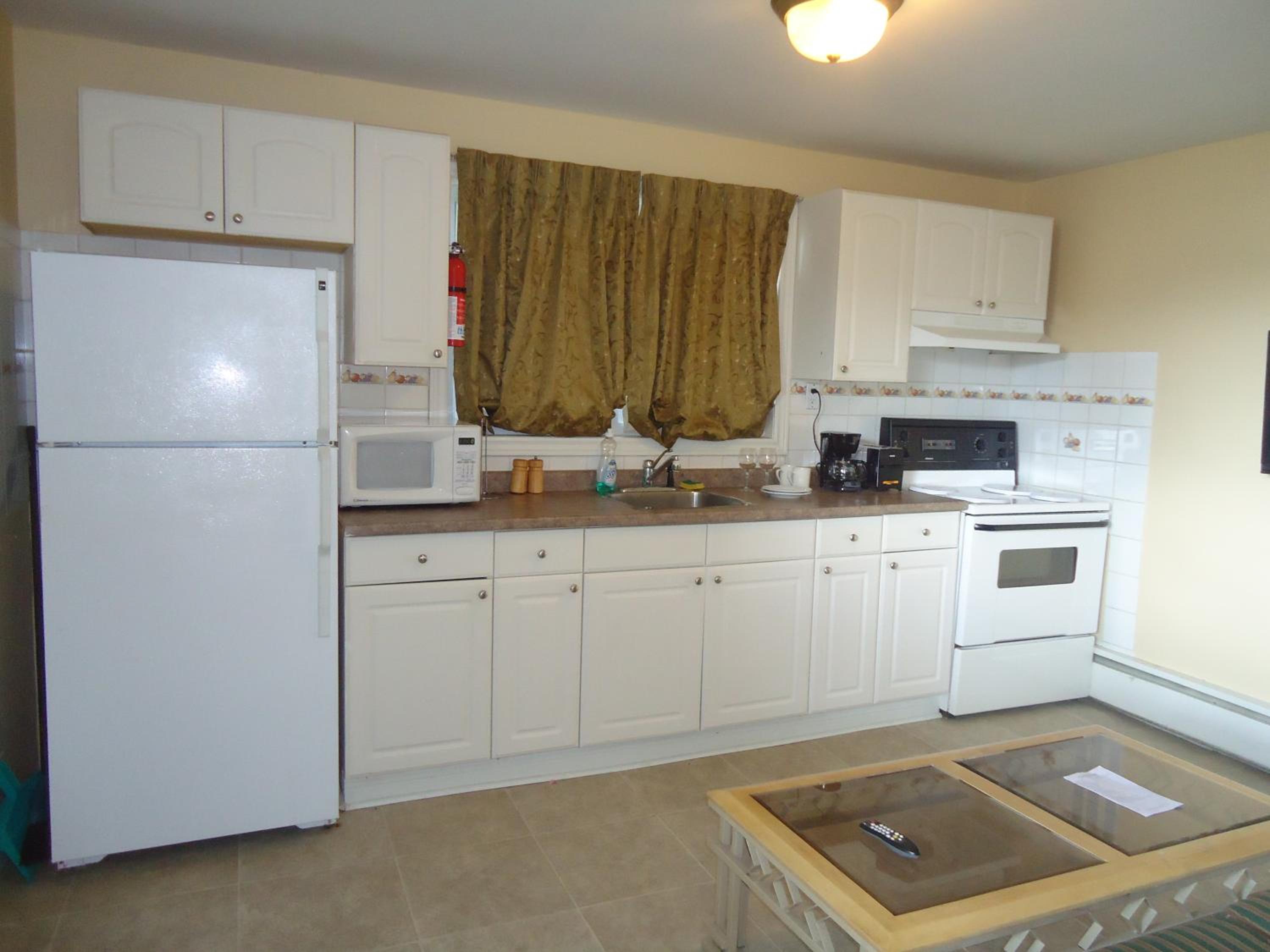 Bayside Inn & Waterfront Suites