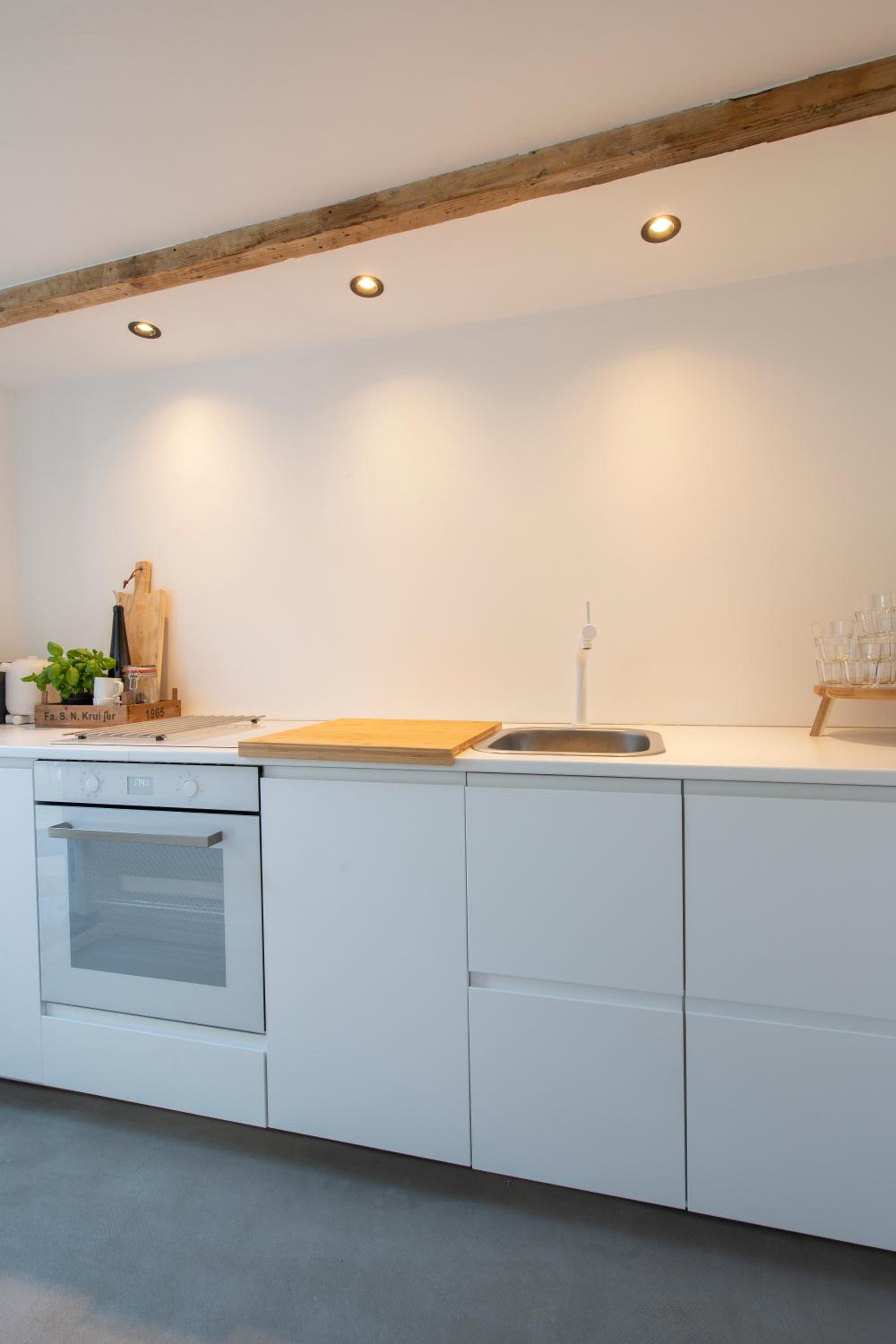 Studio Haarlemenmeer en Cruquius — kitchen