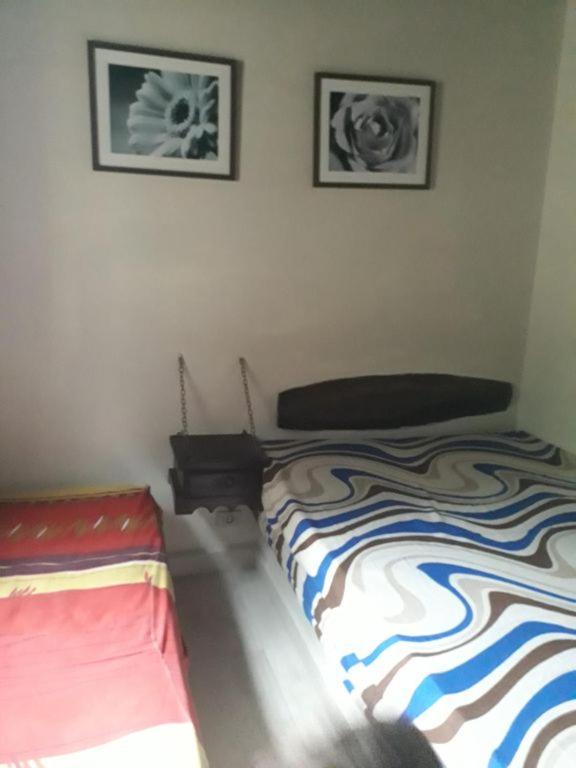 CASA ESPAÇOSA 4 DORMITÓRIOS A 150M DA PRAIA DA MARANDUBA / UBATUBA