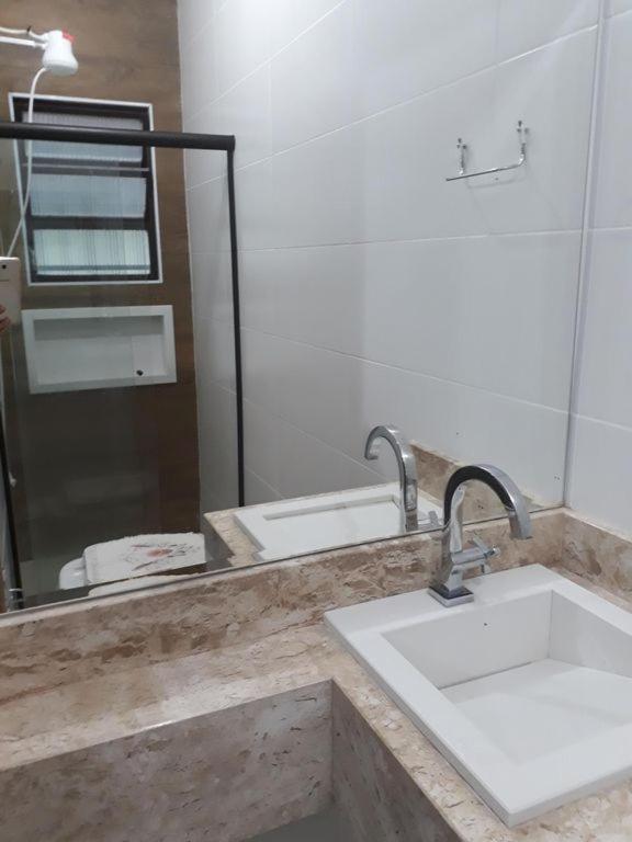 CASA ESPAÇOSA 4 DORMITÓRIOS A 150M DA PRAIA DA MARANDUBA / UBATUBA