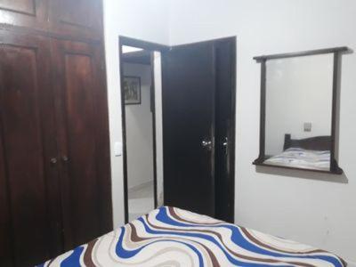 CASA ESPAÇOSA 4 DORMITÓRIOS A 150M DA PRAIA DA MARANDUBA / UBATUBA