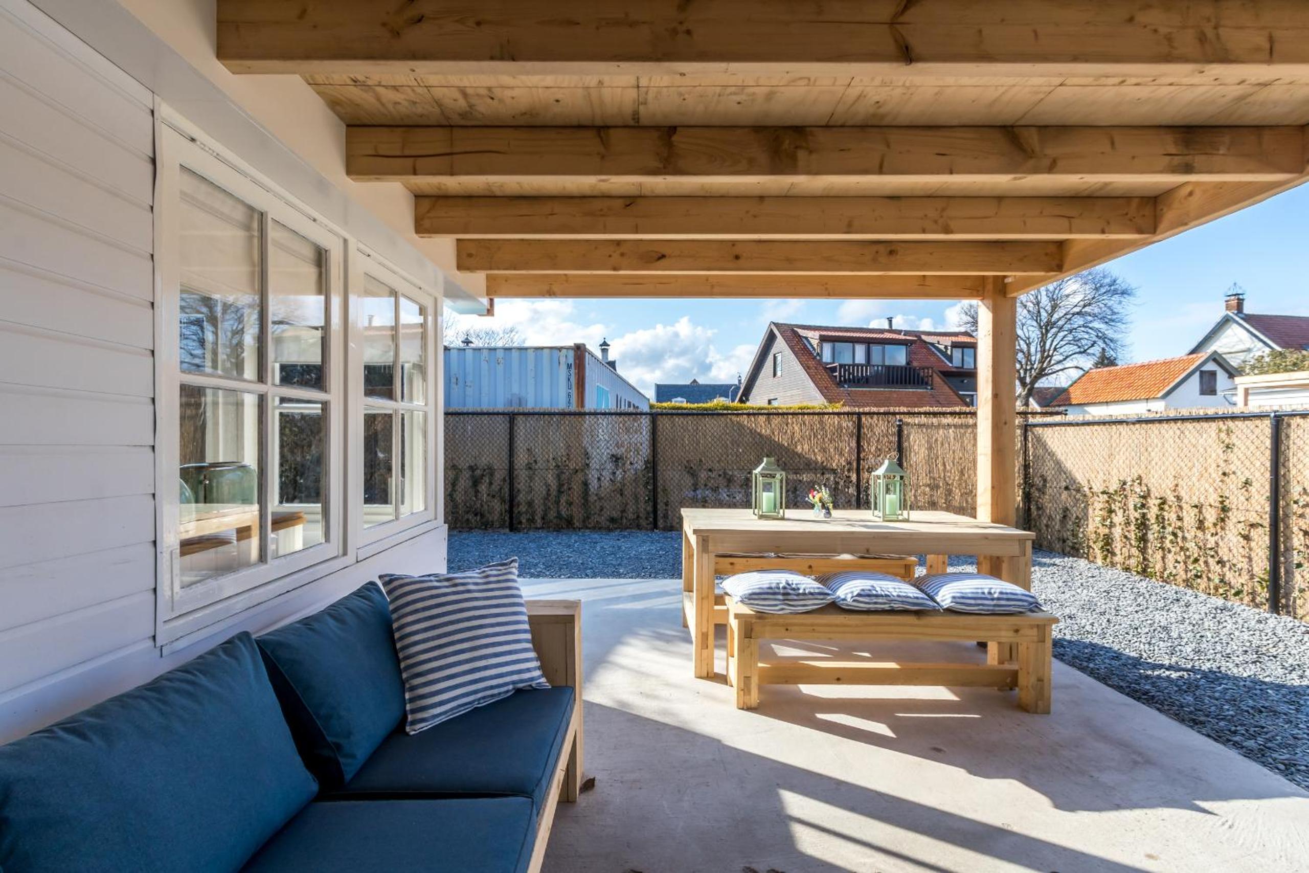 Hotel George's Lodges Renesse - Image 1