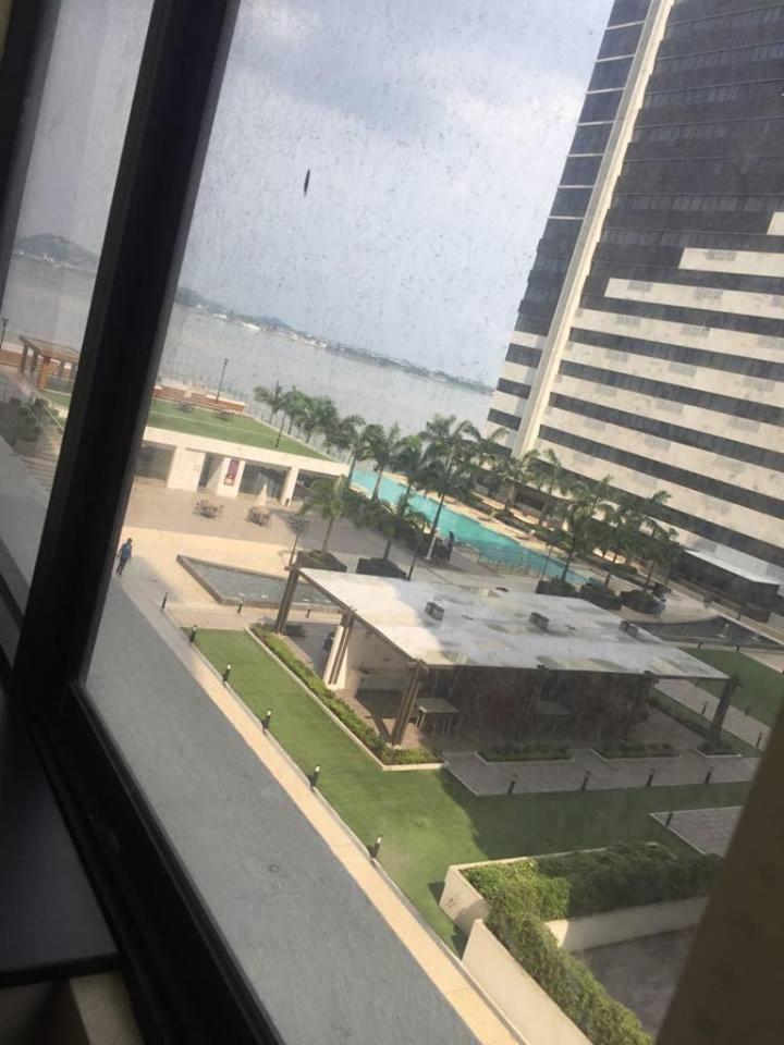 LUXURY APARTMENT PUERTO SANTA ANA GUAYAQUIL