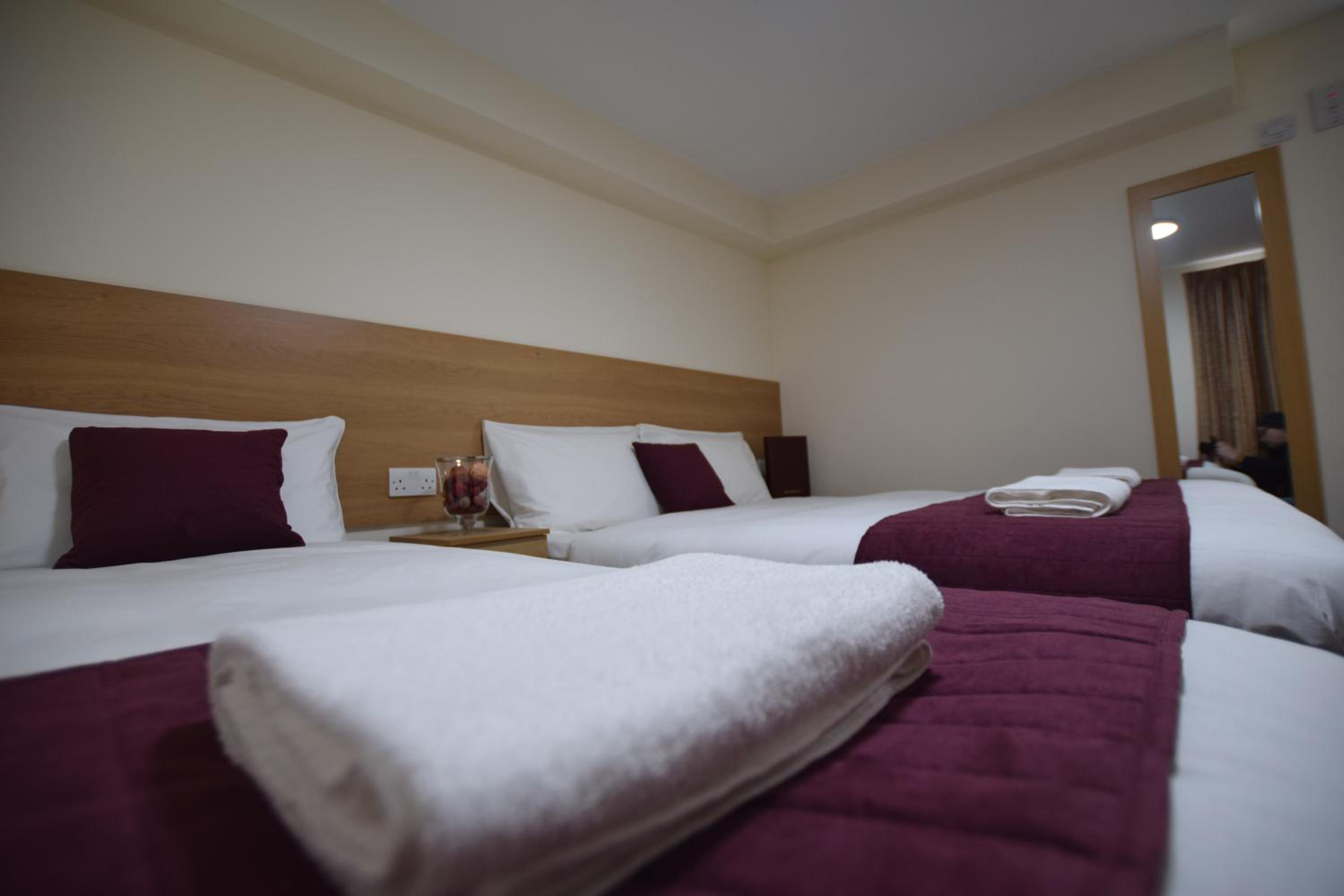 Ilford Vacations - PremierLux Serviced Apartments - Property Image 23
