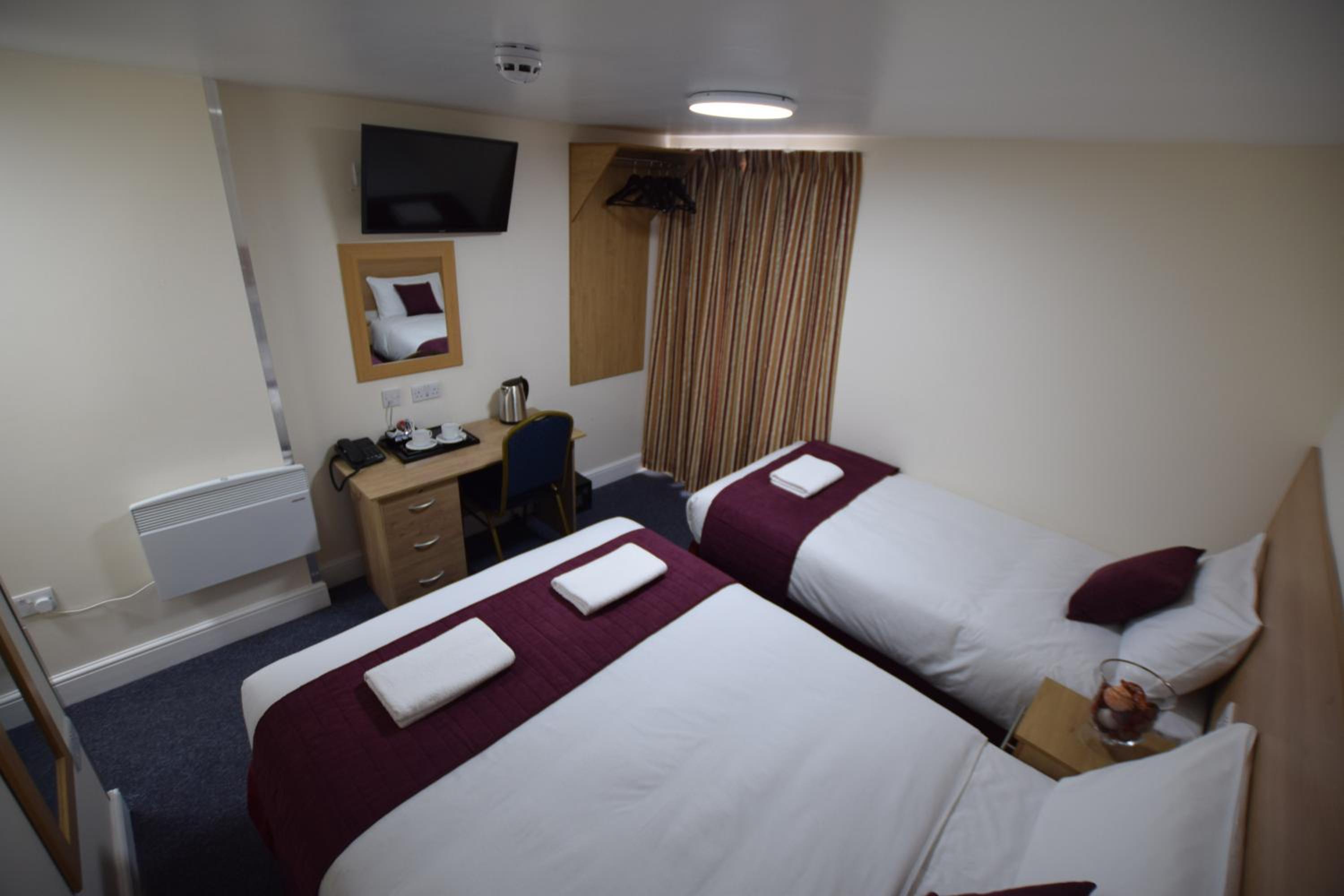 Ilford Vacations - PremierLux Serviced Apartments - Property Image 5