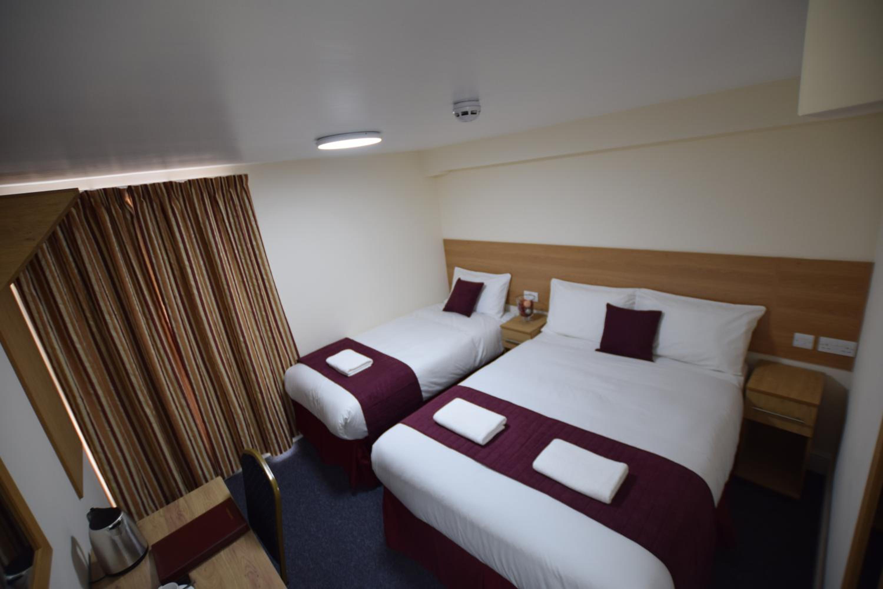 Ilford Vacations - PremierLux Serviced Apartments - Property Image 3