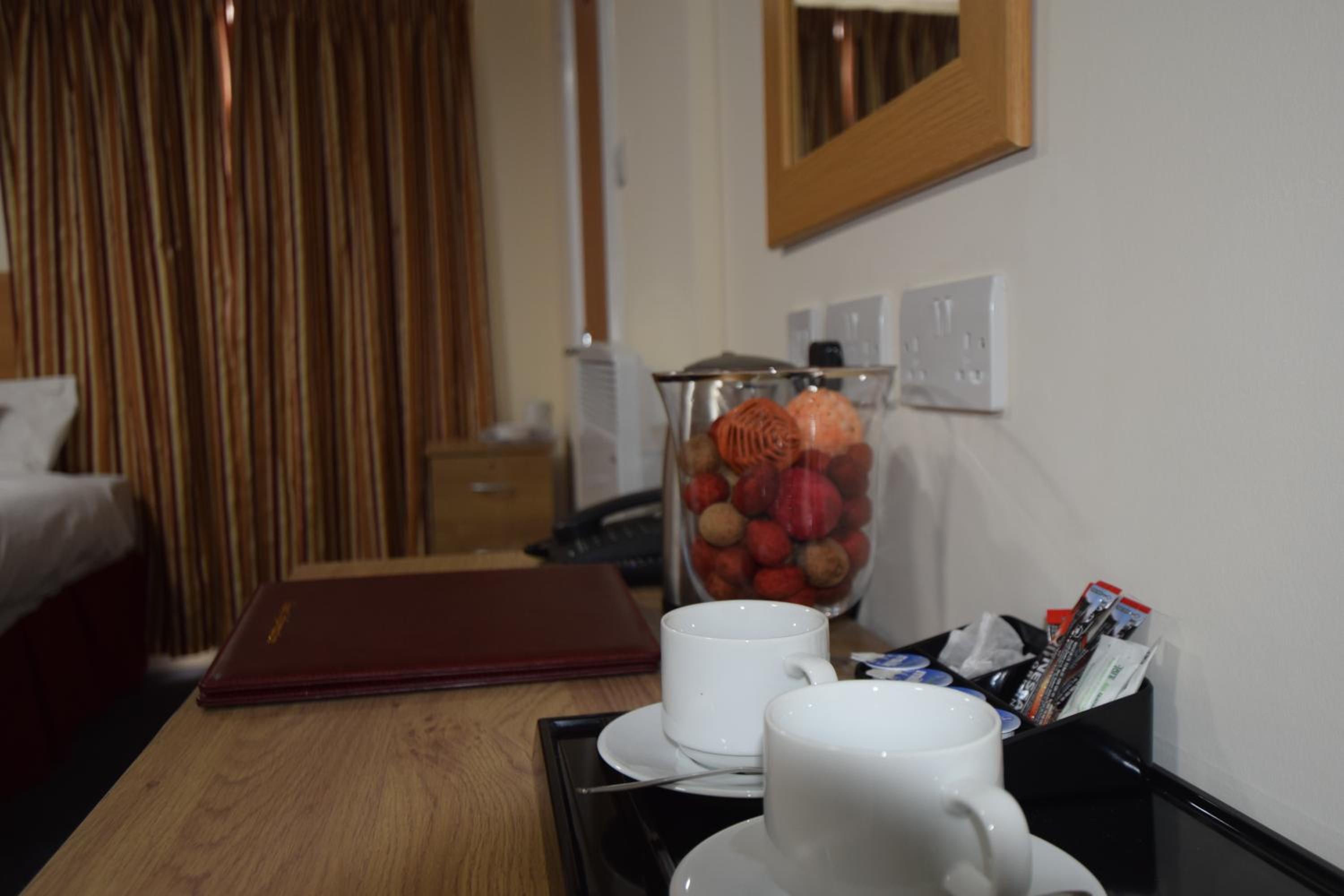 Ilford Vacations - PremierLux Serviced Apartments - Property Image 2