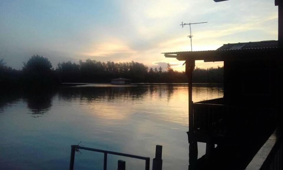 Maena Water Chalets photo 3