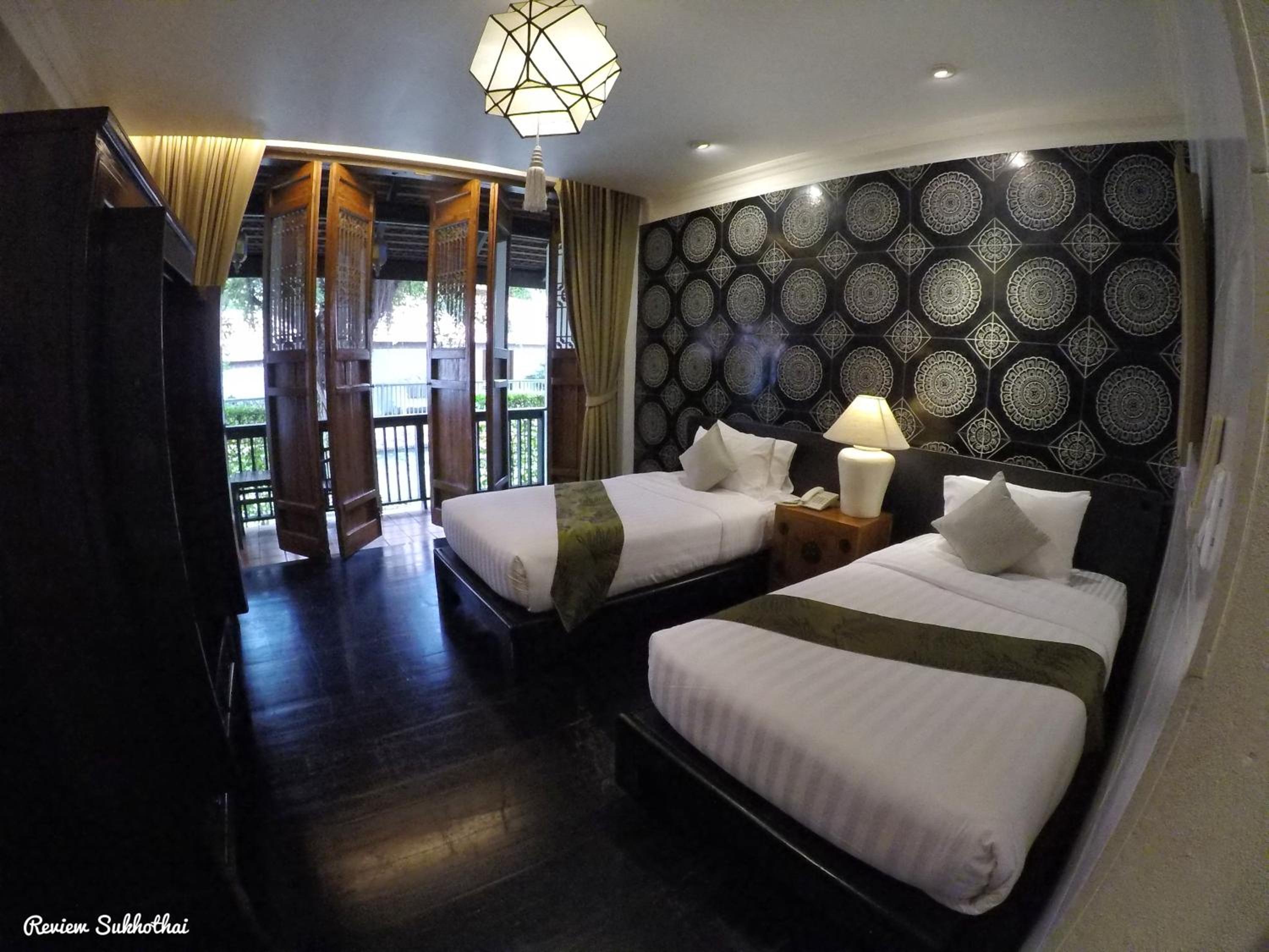 Tharaburi Resort