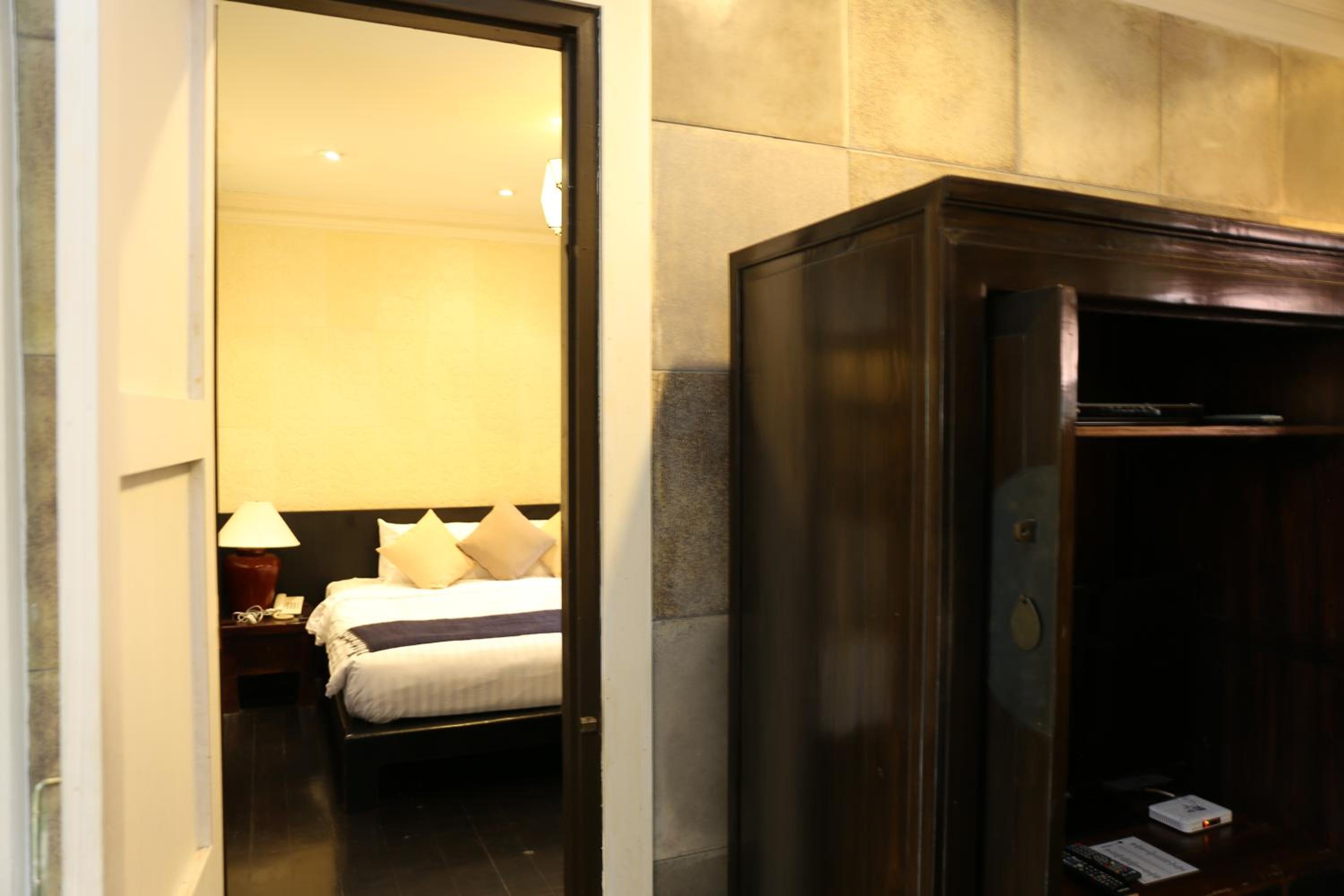 Tharaburi Resort