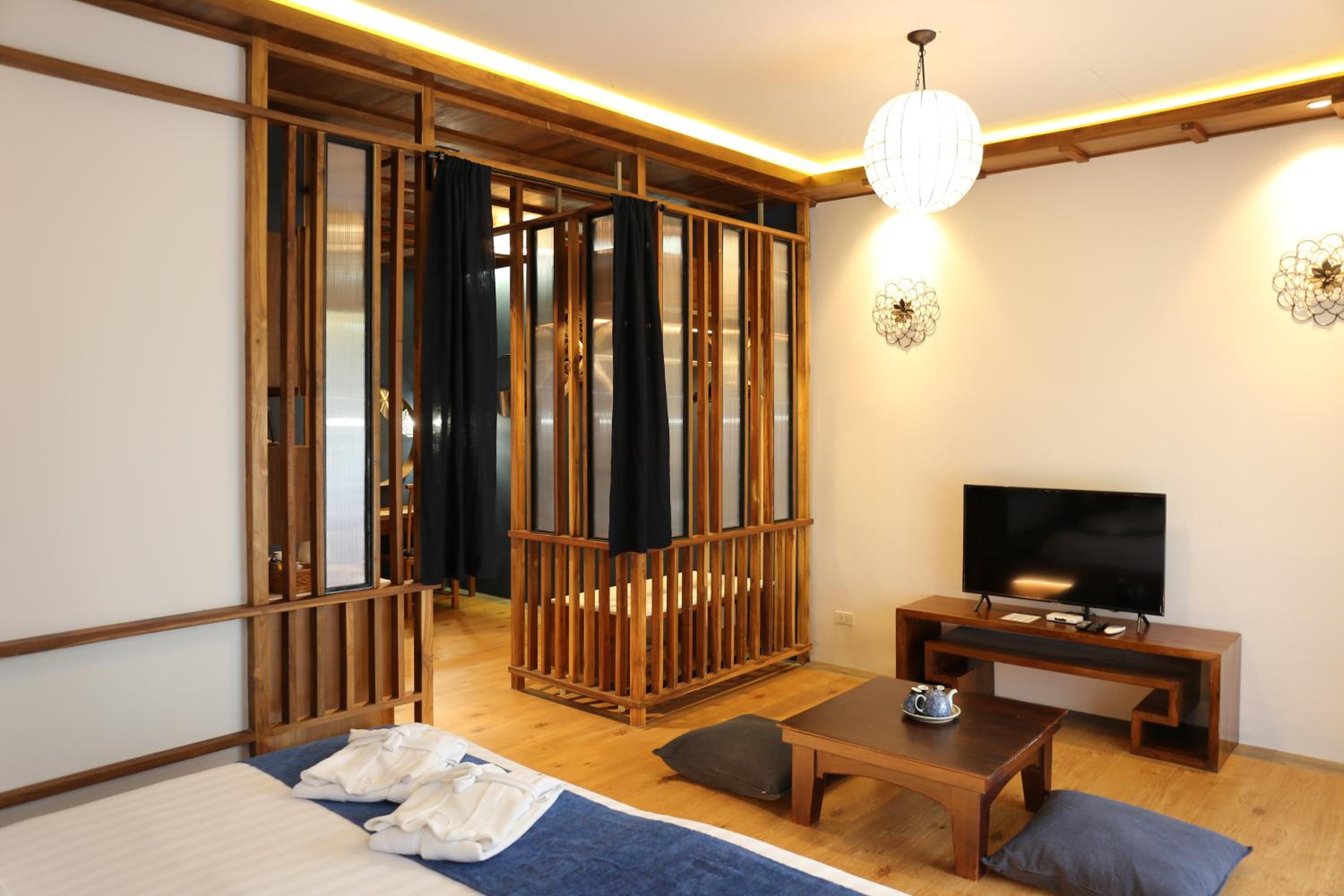 Tharaburi Resort