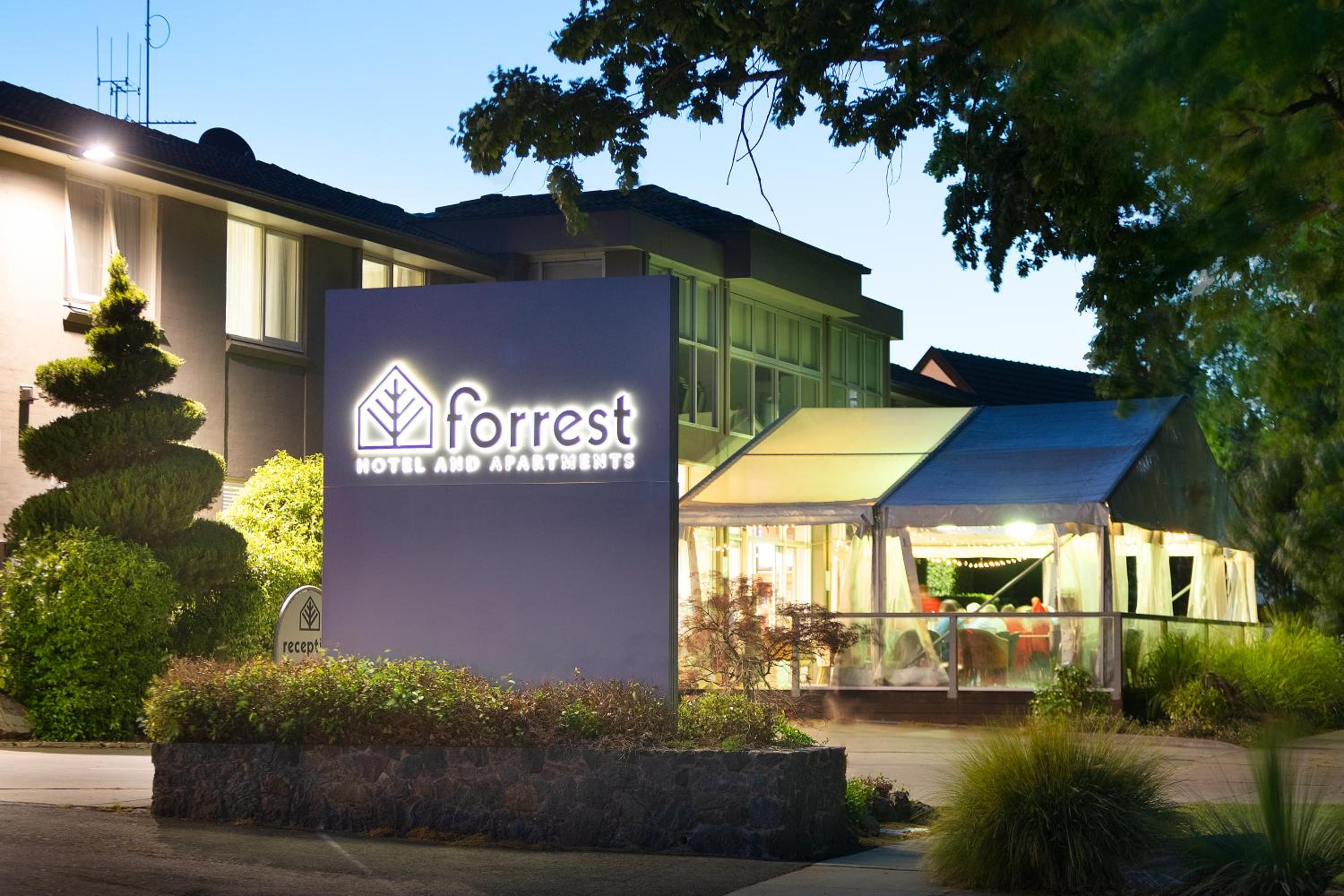 Forrest Hotel & Apartments